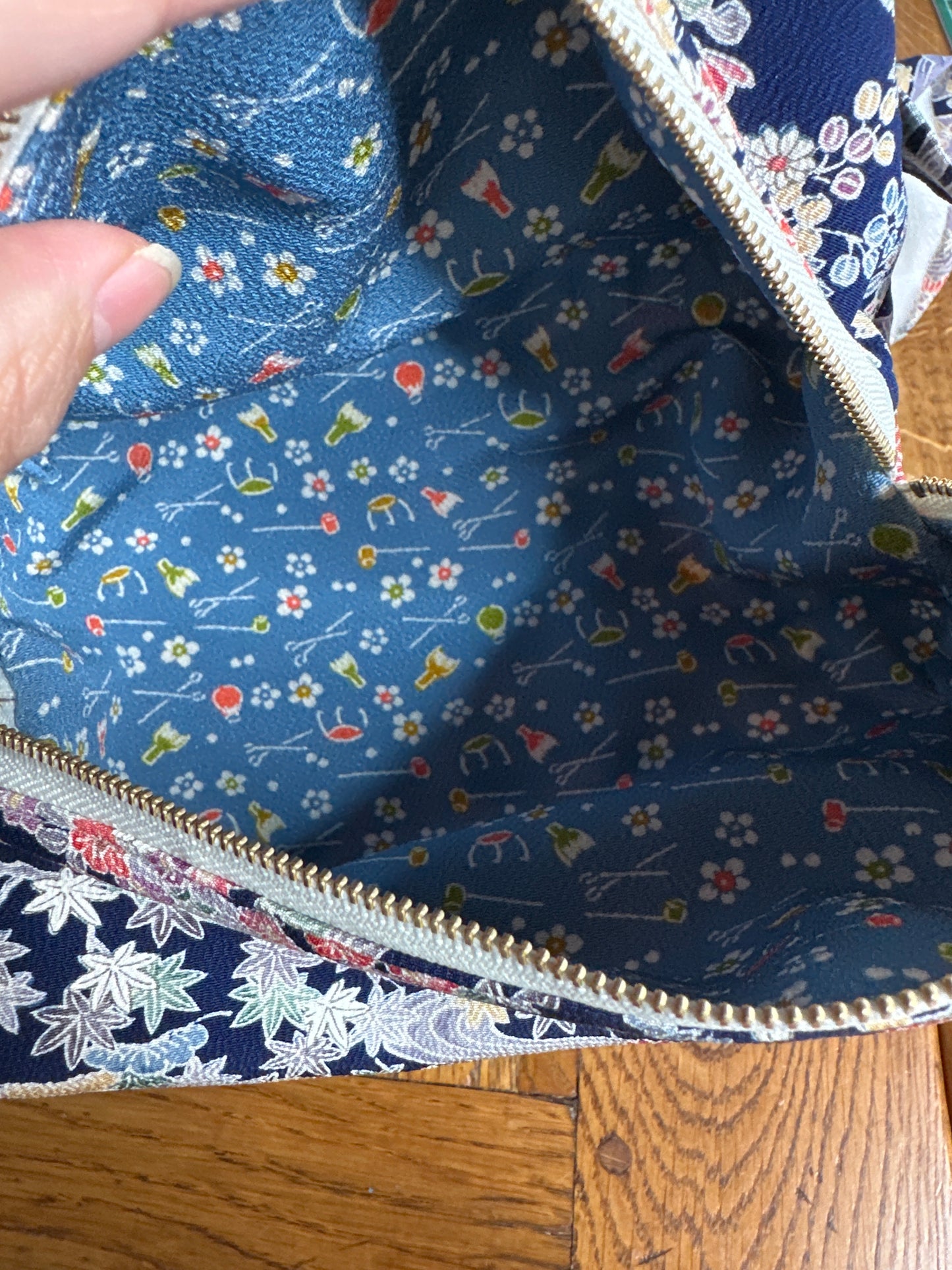 Trousse de toilette kimono en soie