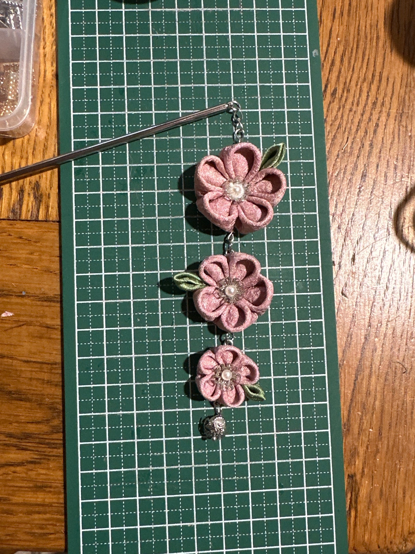 Kanzashi japonais kimono en soie Tsumamisaiku