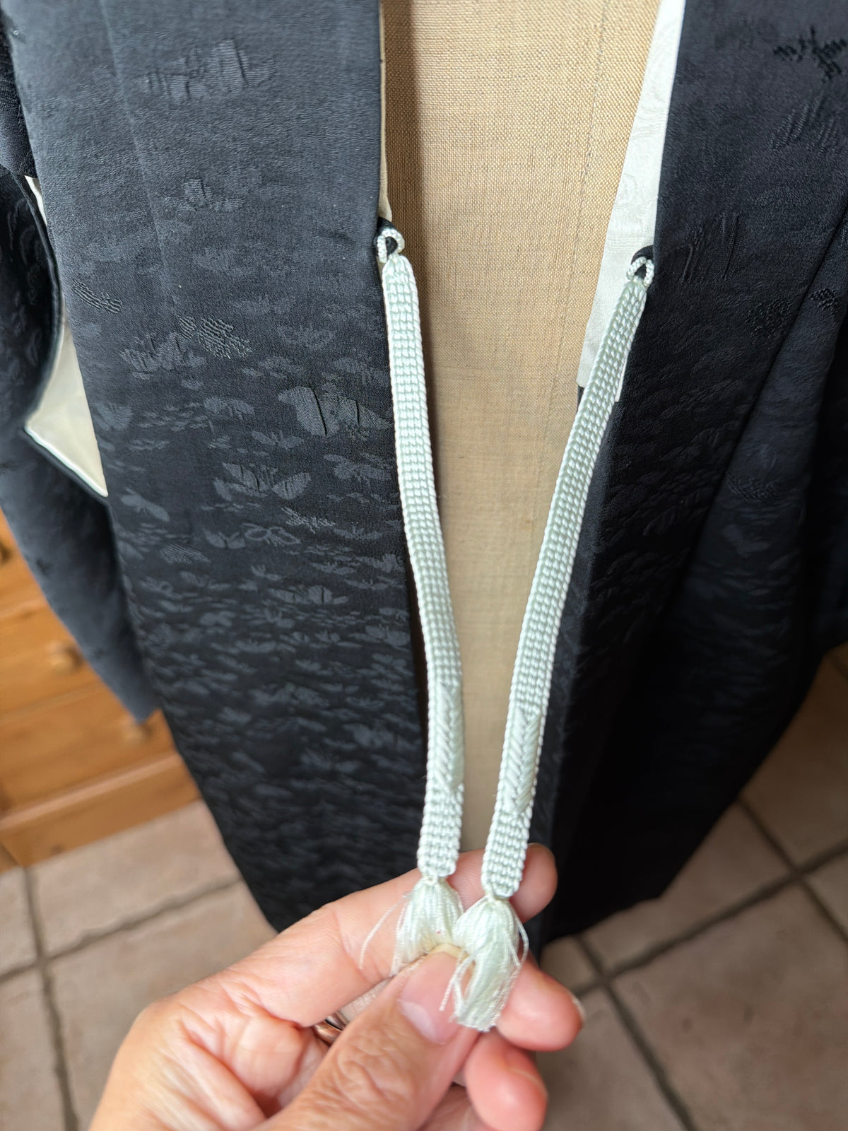 Haori veste de kimono japonais en soie avec Haori himo inclus état Neuf