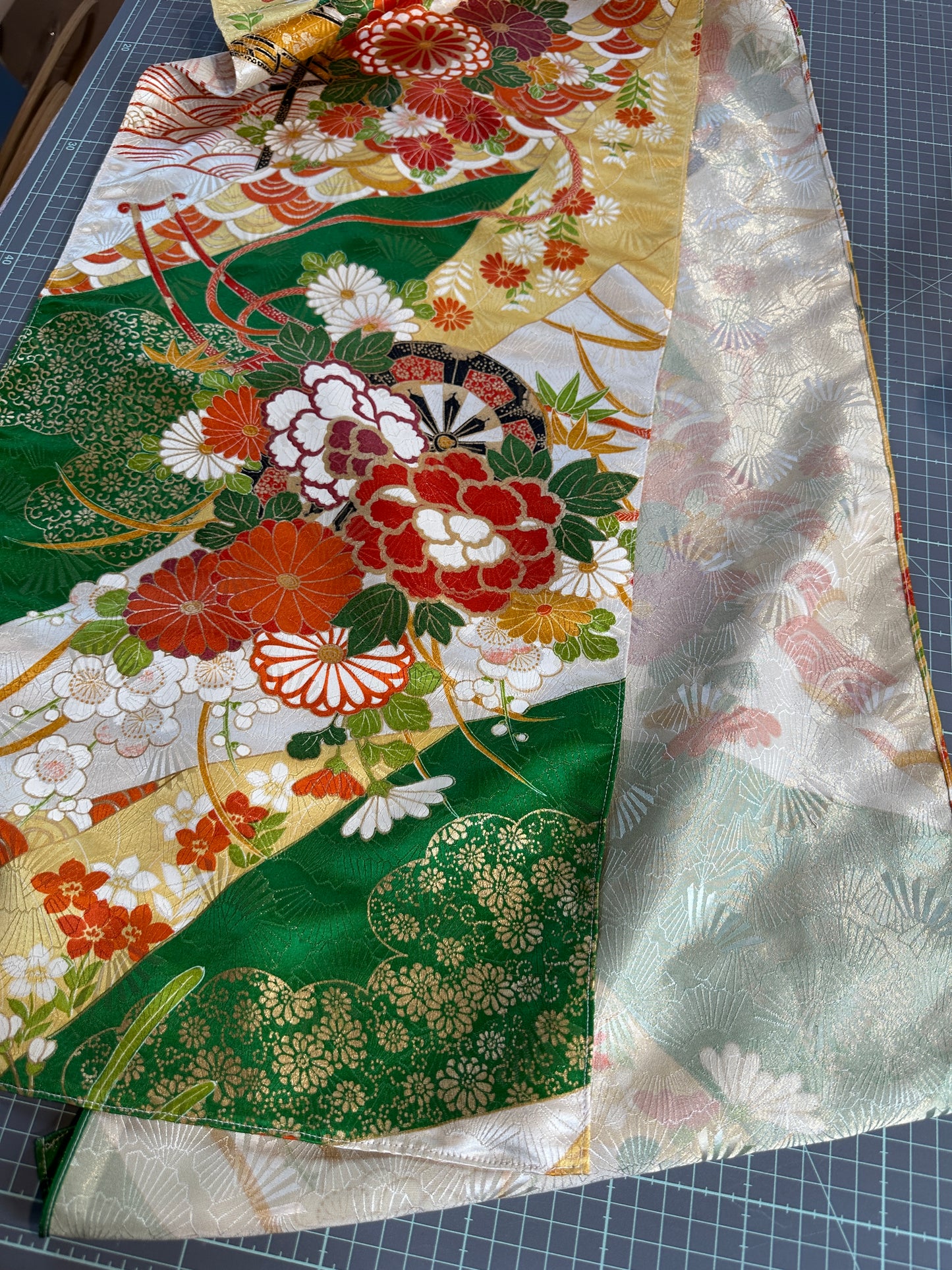 Foulard furisode kimono japonais en soie