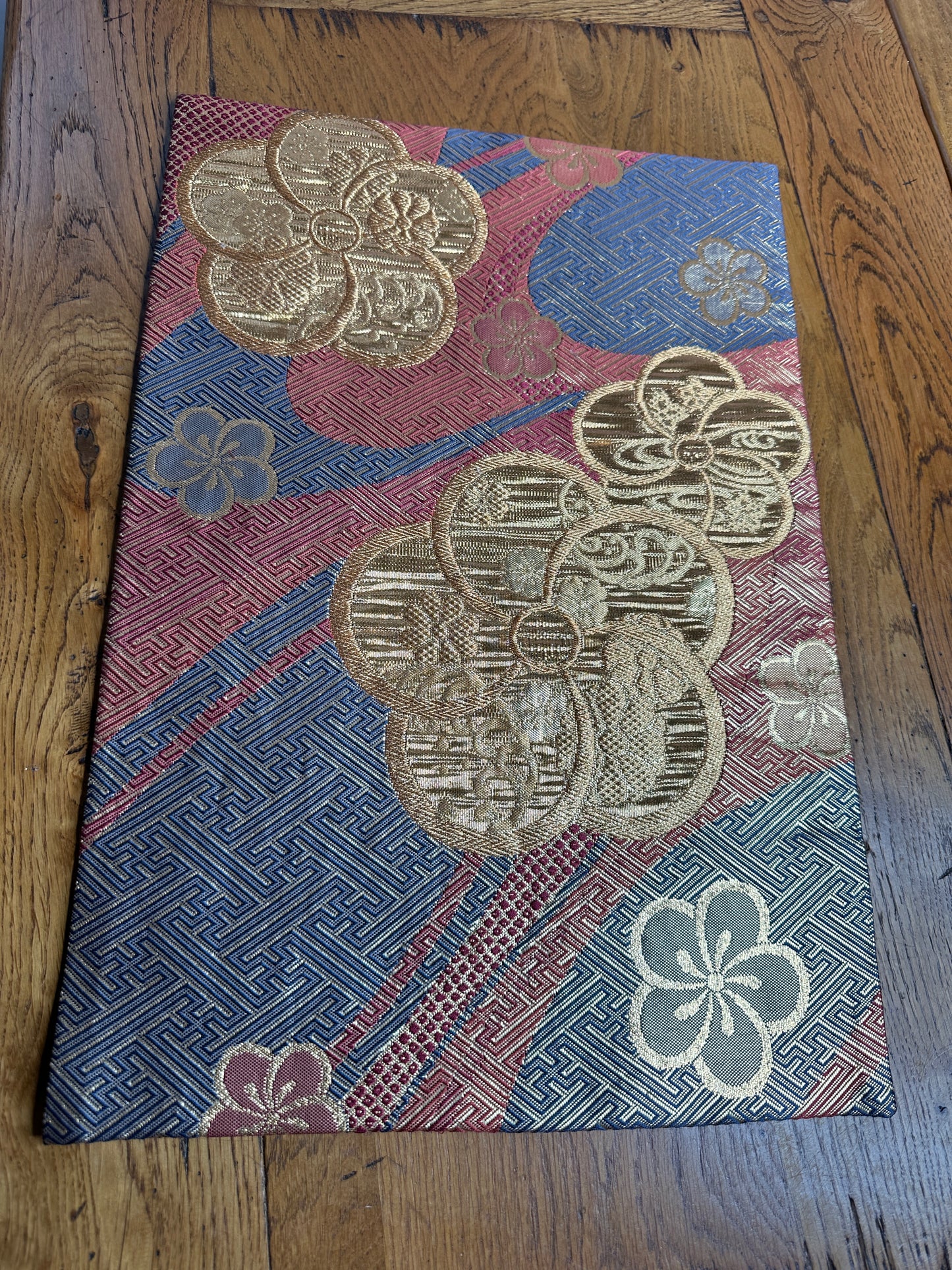 Centre de table Obi japonais en soie