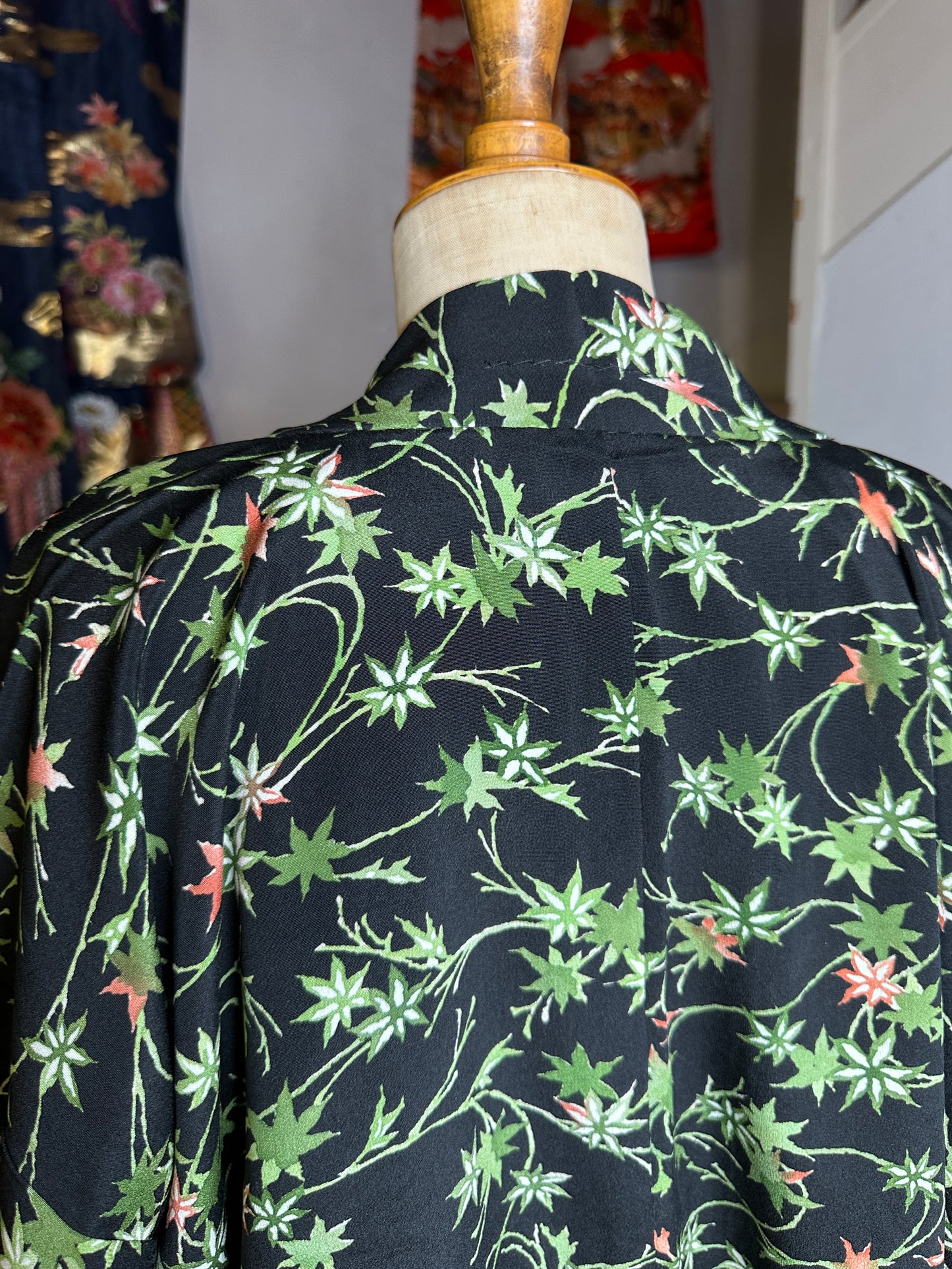 Haori feuilles d’érables japonais Neuf en soie