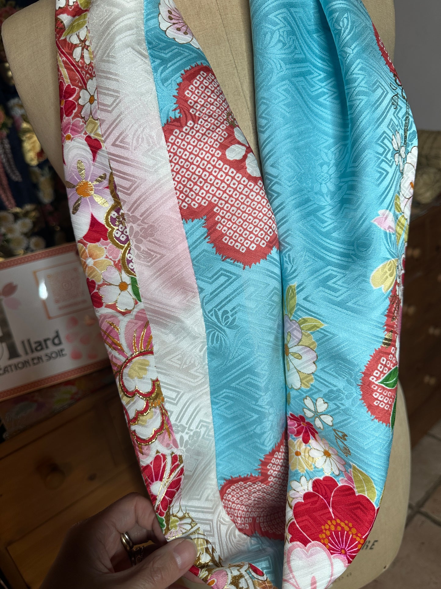 Tour de cou foulard furisode kimono japonais en soie