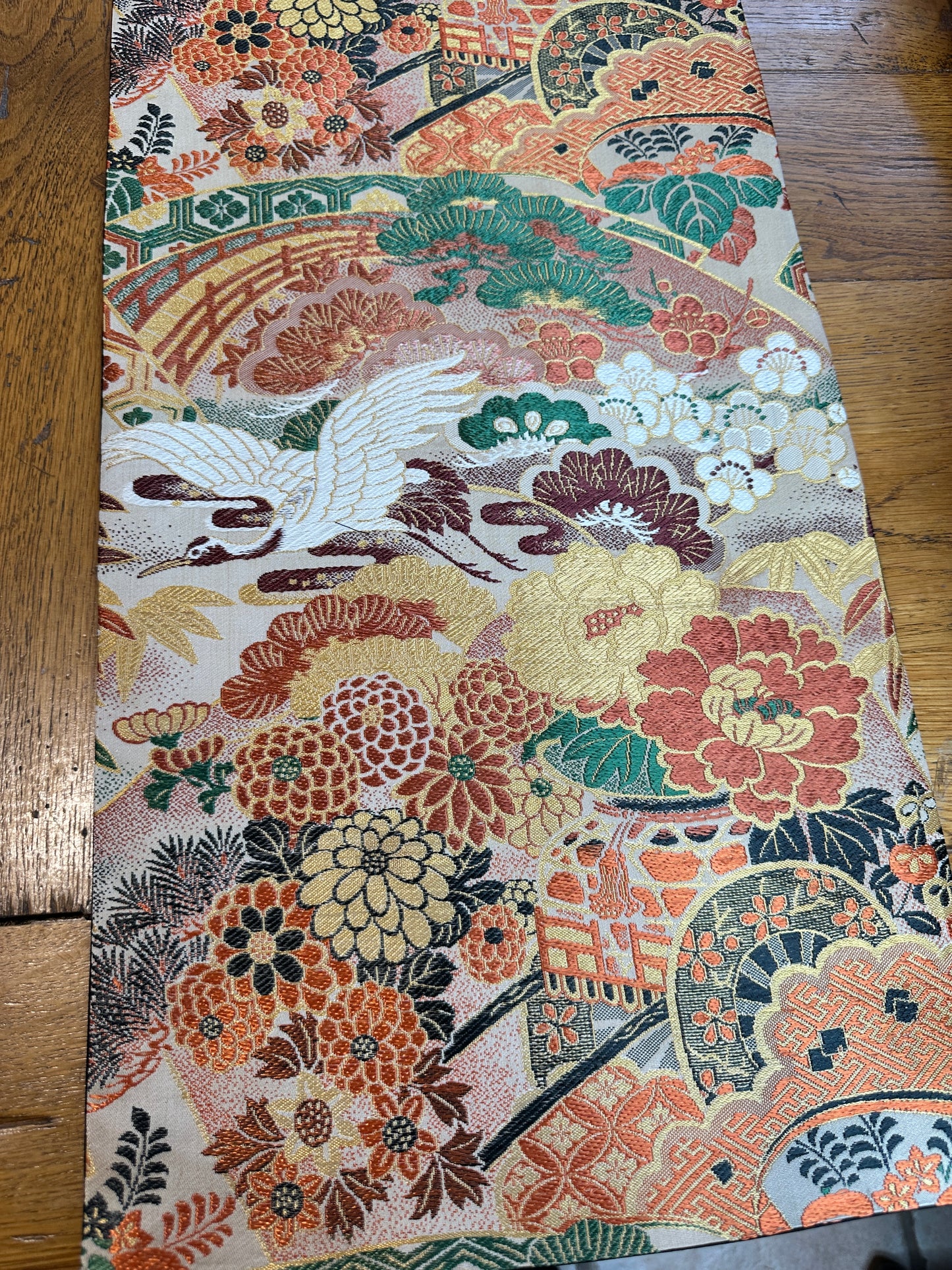 Chemine de table Obi antique en soie