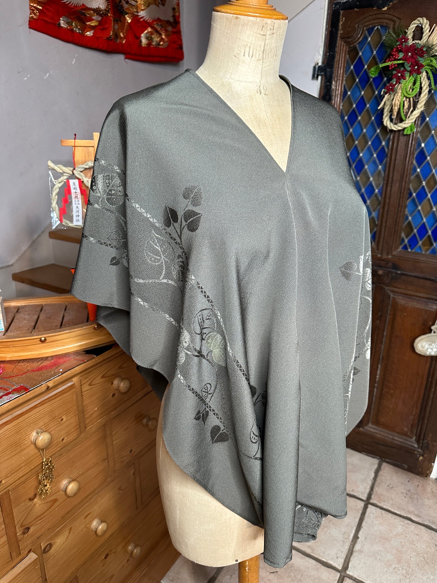 Cape tunique foulard en soie