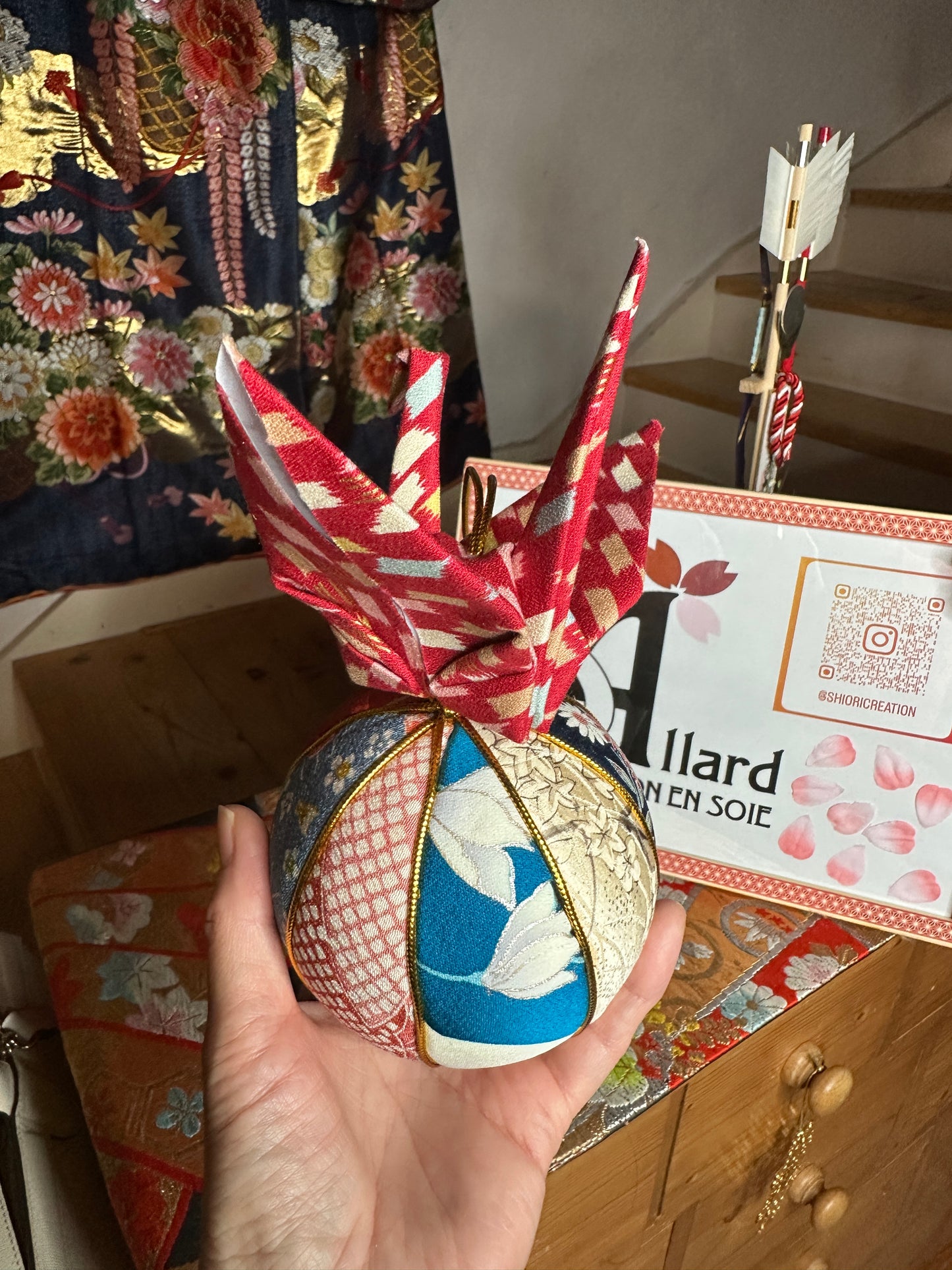 Décoration maison grue oiseau japonais avec boule de noël