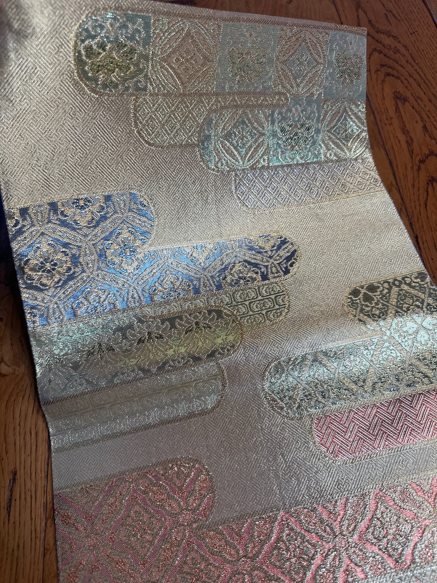 Centre de table Obi japonais en soie