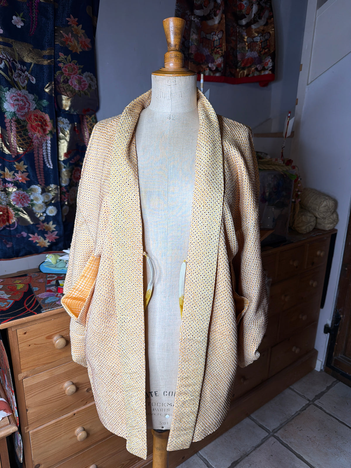 Haori veste de kimono japonais en soie Shibori avec Haorihimo inclus