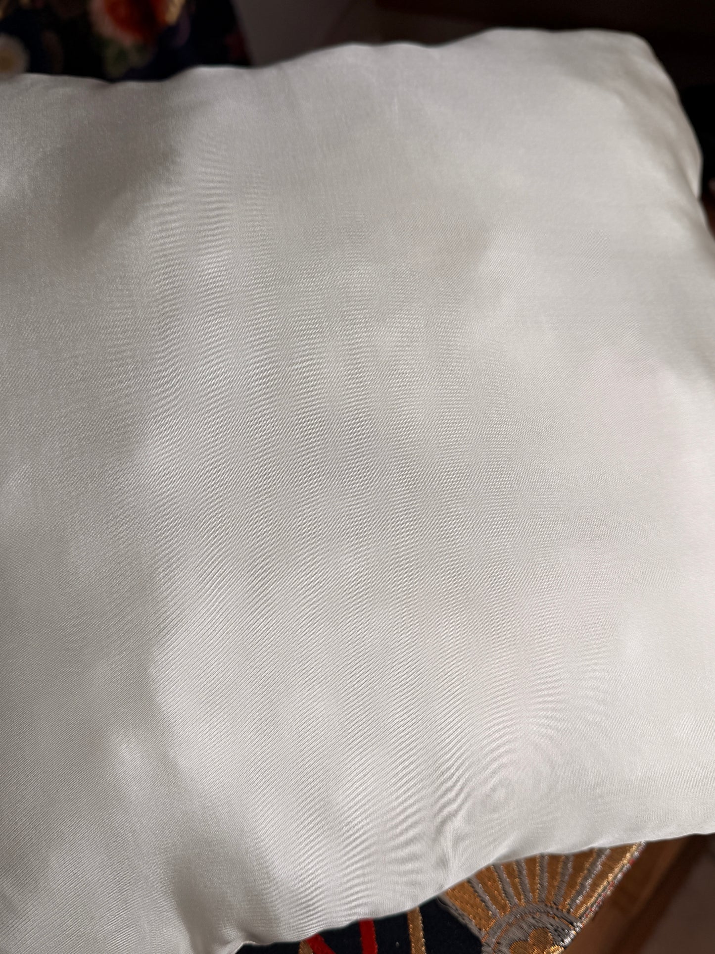 Coussin japonais kimono en soie Neuf 35cmx35cm