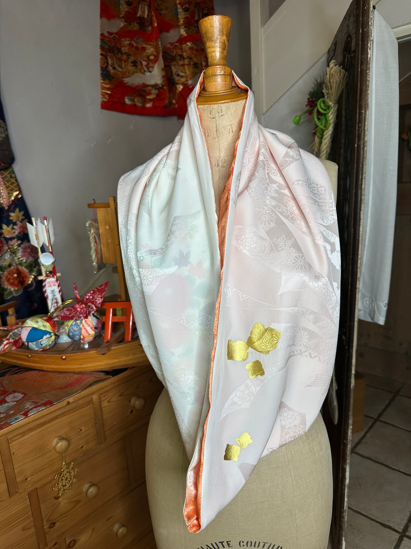 Tour de cou double face et largeur de la kimono en soie