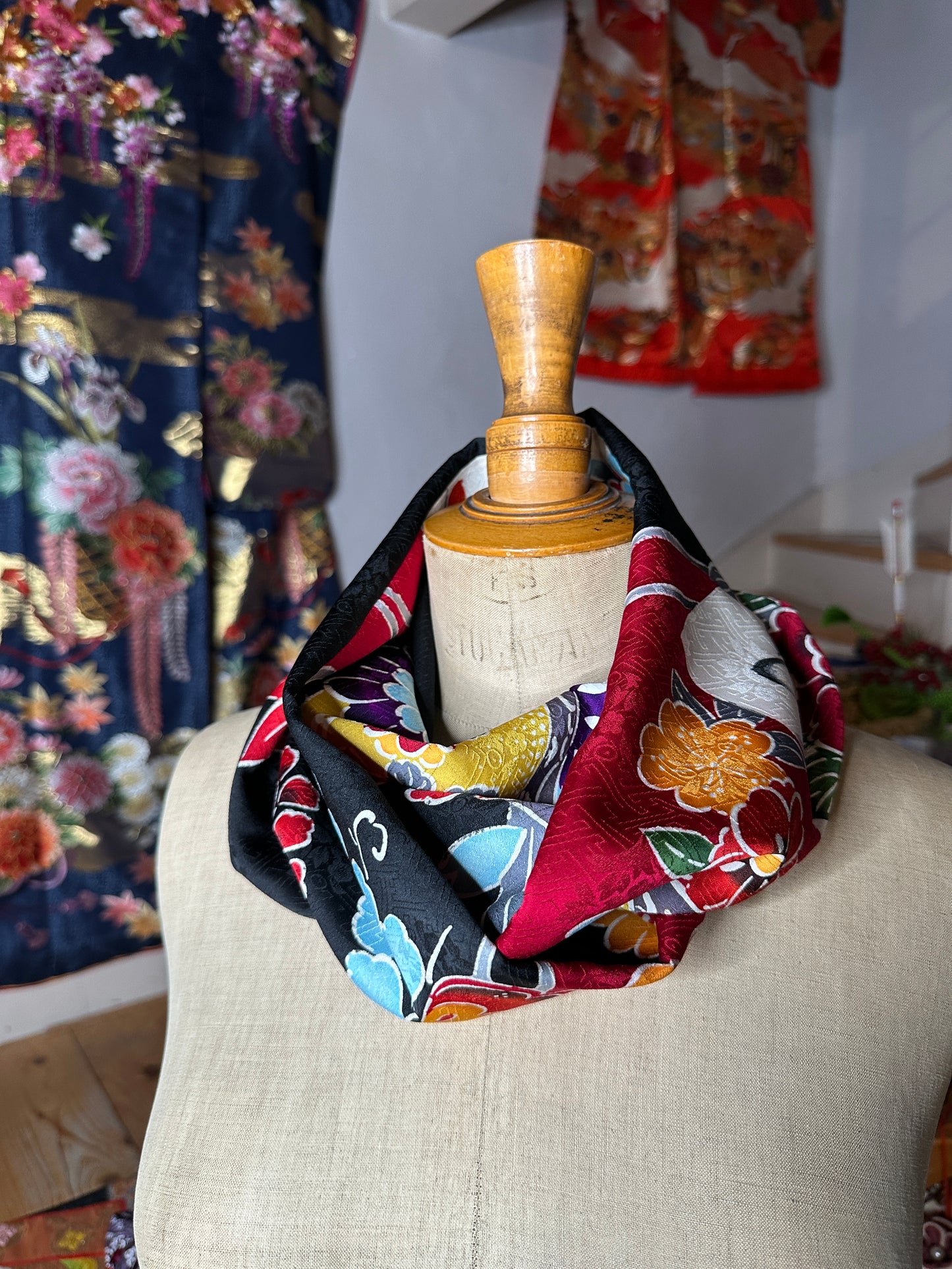 Tour de cou snood kimono japonais Furisode en soie Neuf