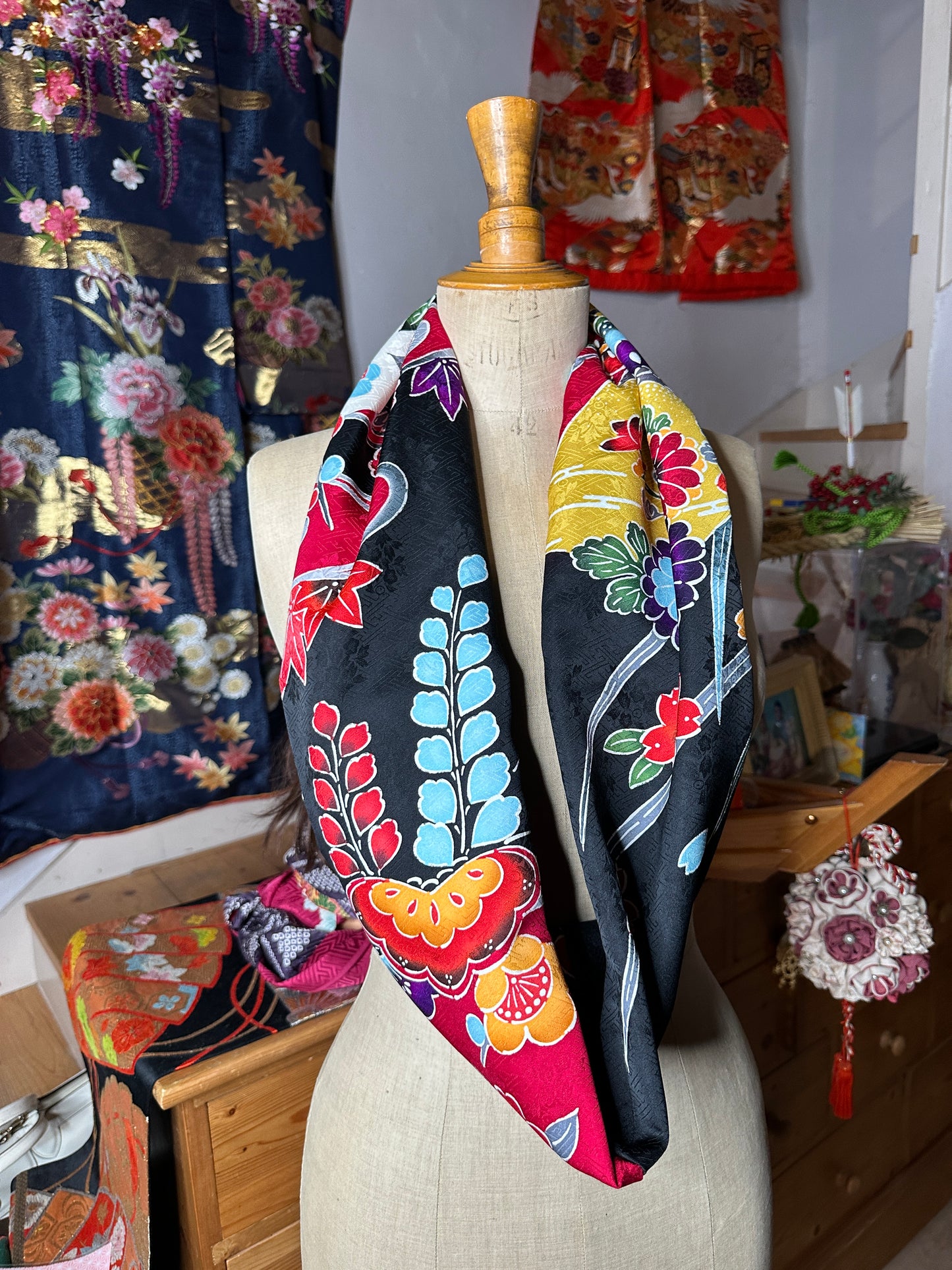 Tour de cou snood kimono japonais Furisode en soie Neuf