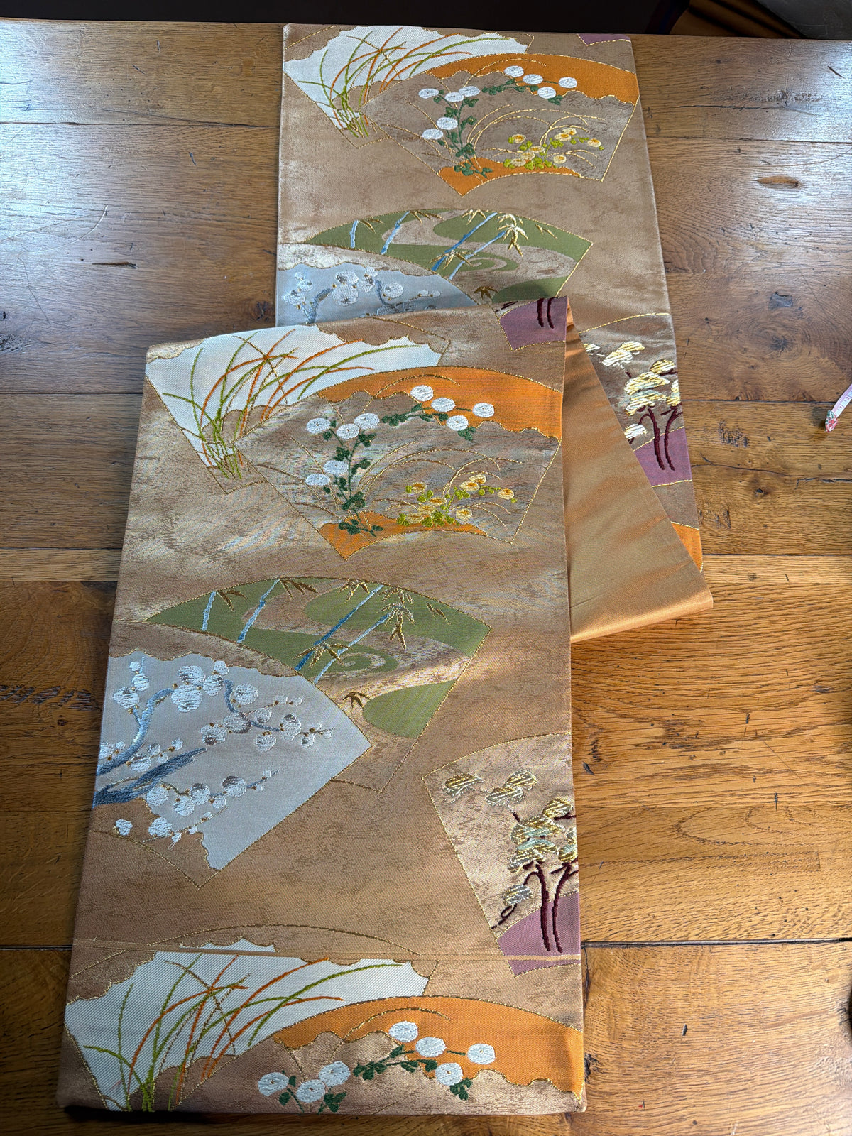 Chemin de table Obi en soie