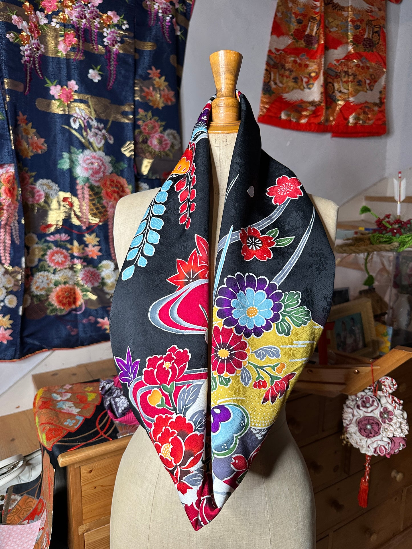Tour de cou snood kimono japonais Furisode en soie Neuf