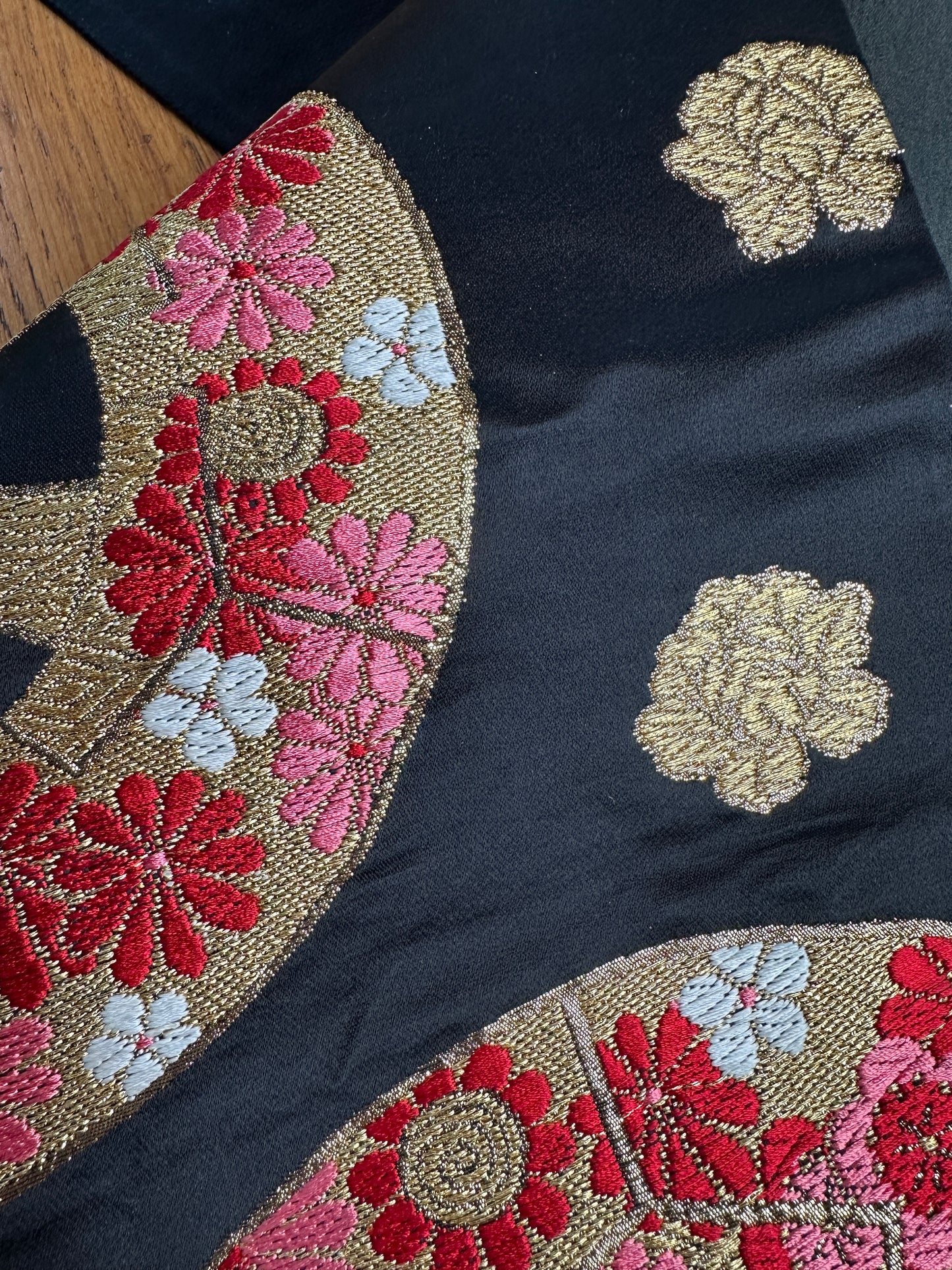 Chemin de table Obi en soie