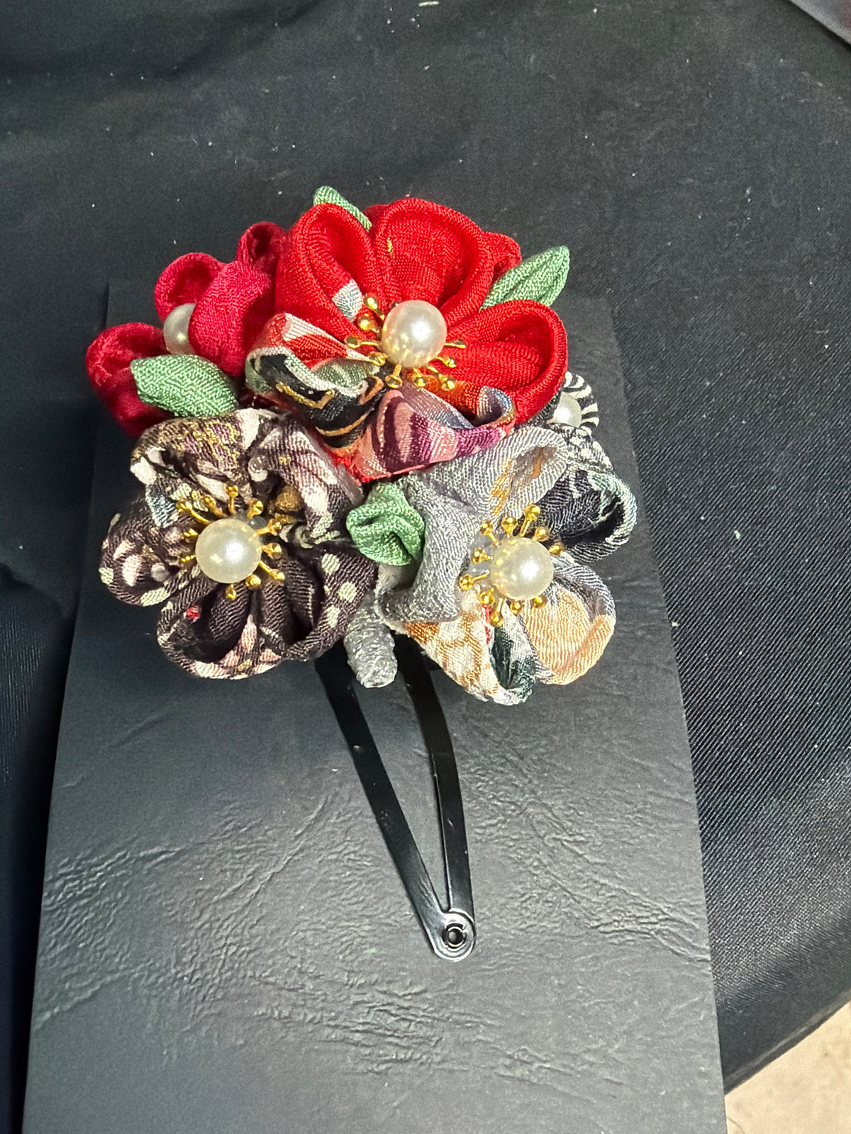 Kanzashi Barette Tsumamisaiku japonaise en soie taille grande