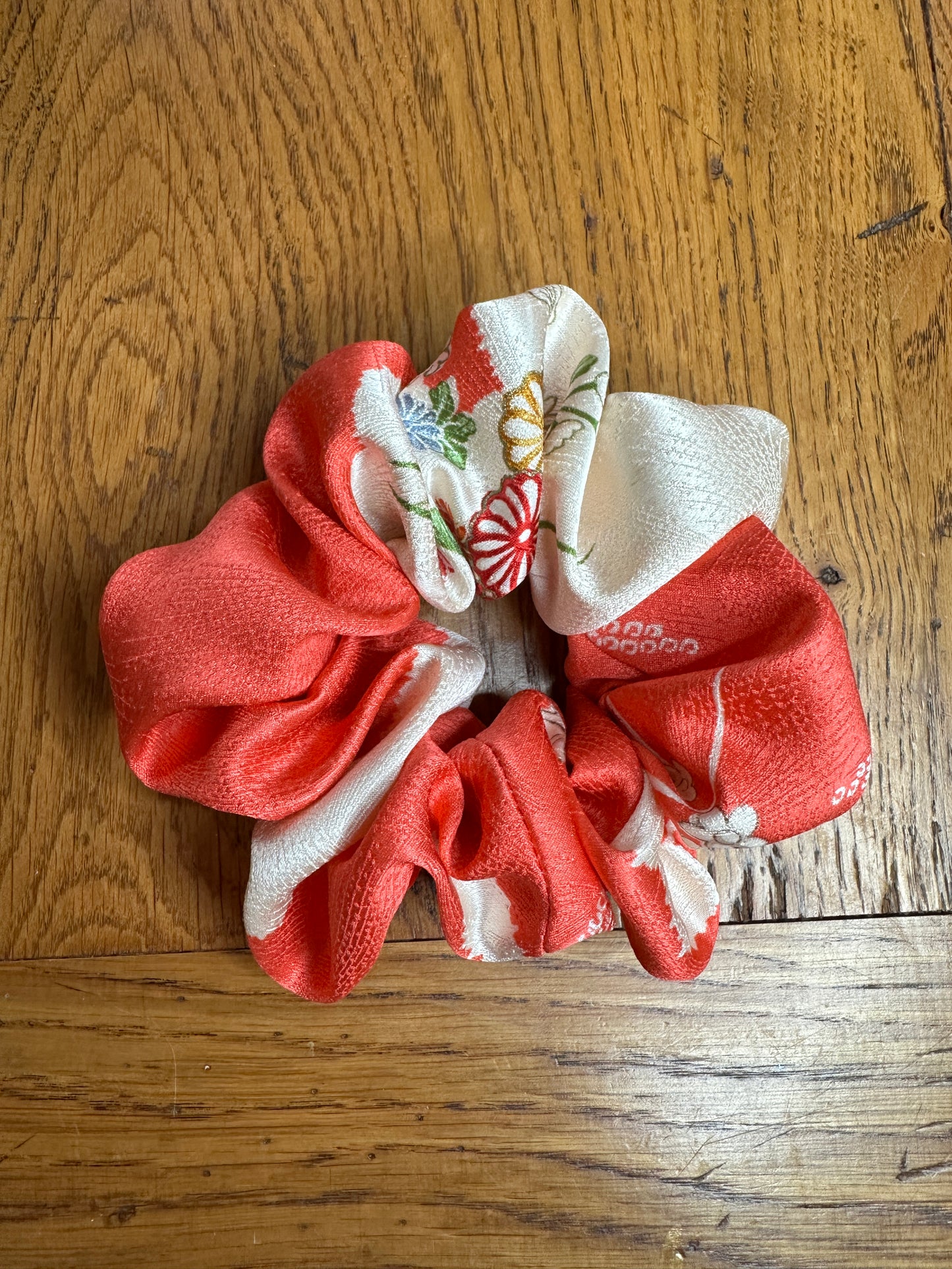 Chouchou kimono japonais en soie moyen modèle