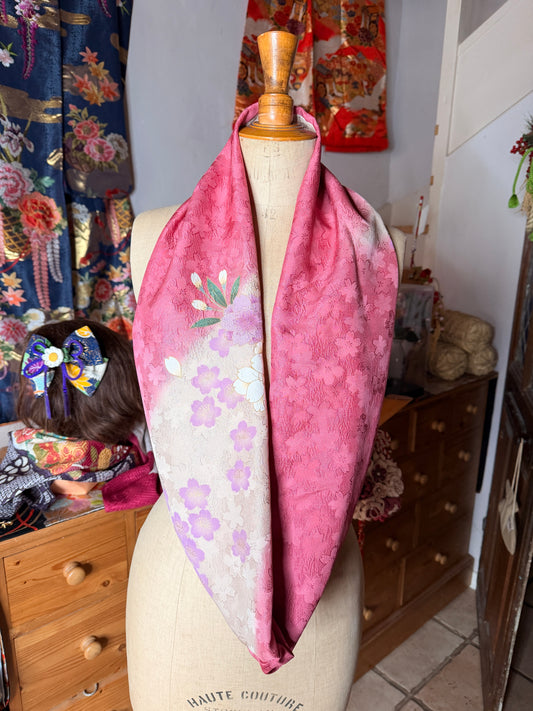 Tour de cou foulard kimono japonais Furisode en soie Neuf