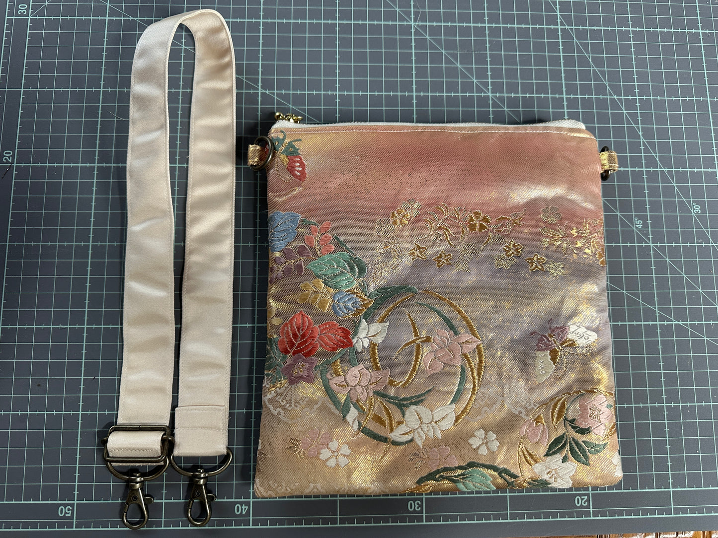 Pochette sac à l’épaule Obi kimono japonais en soie