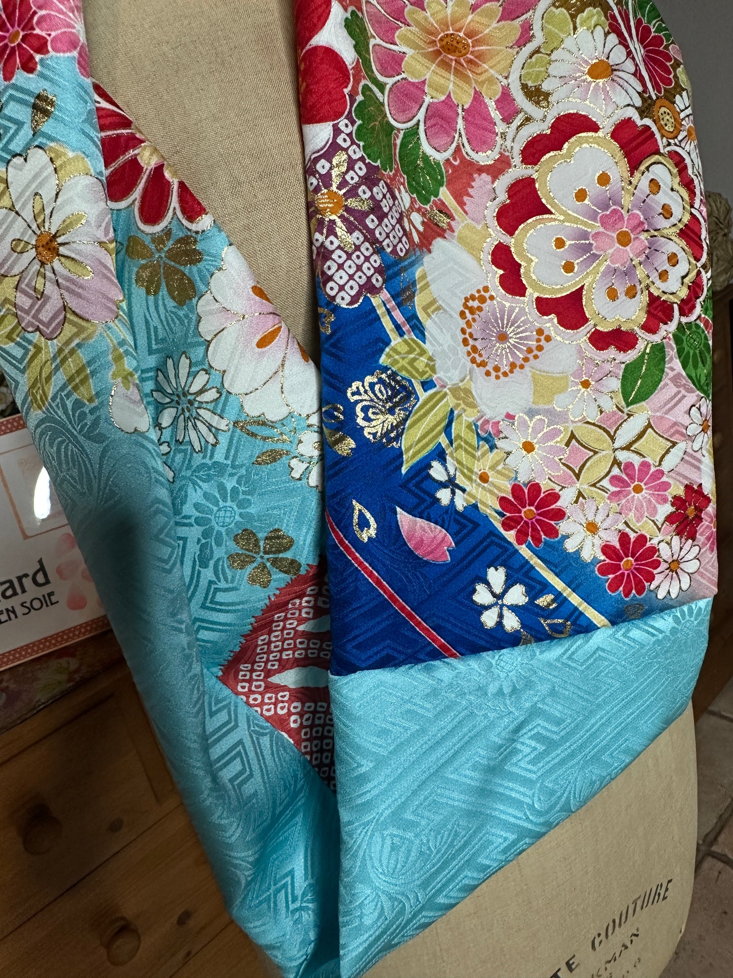 Tour de cou foulard furisode kimono japonais en soie