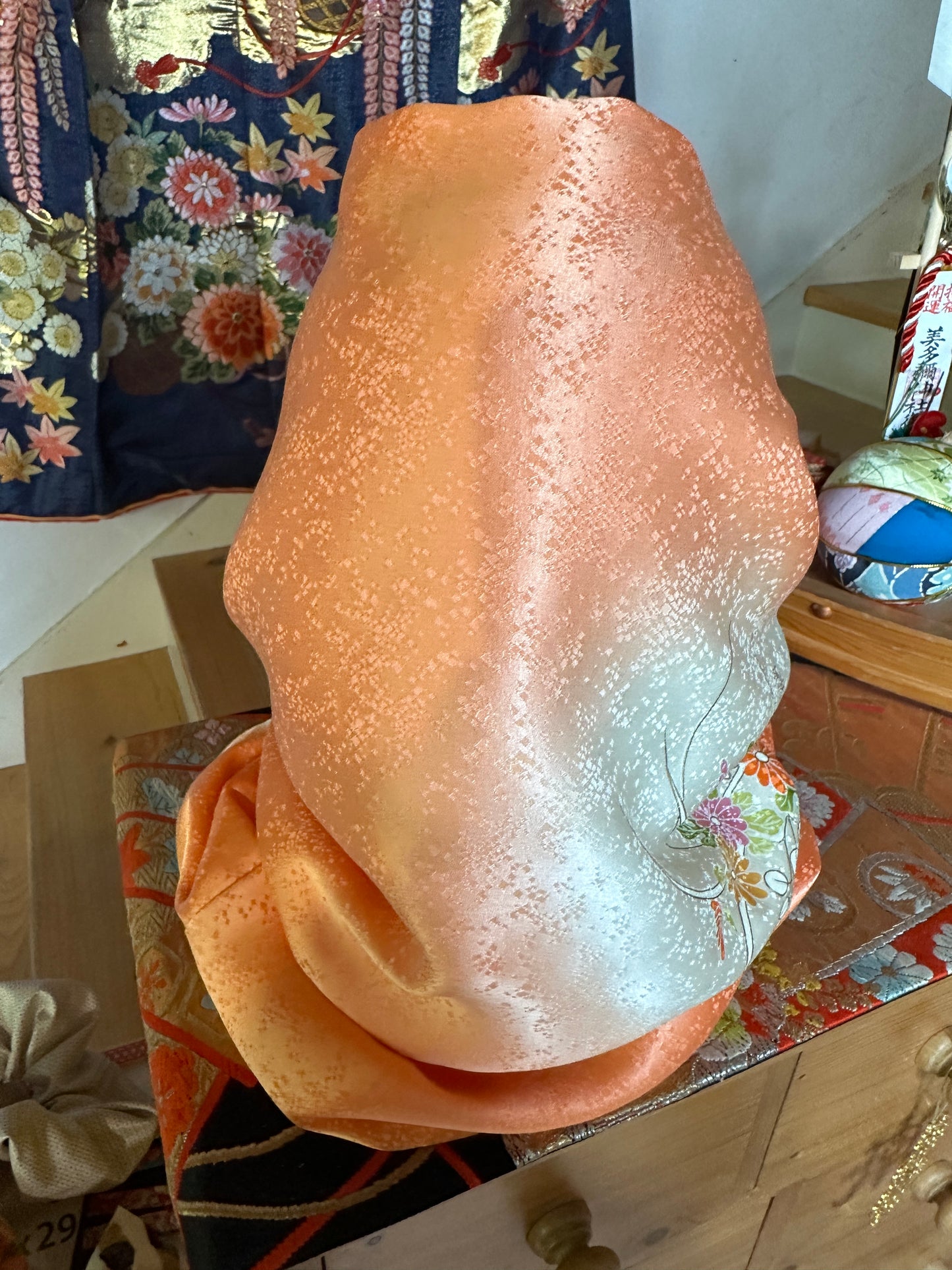 Tour de cou double face et largeur de la kimono en soie