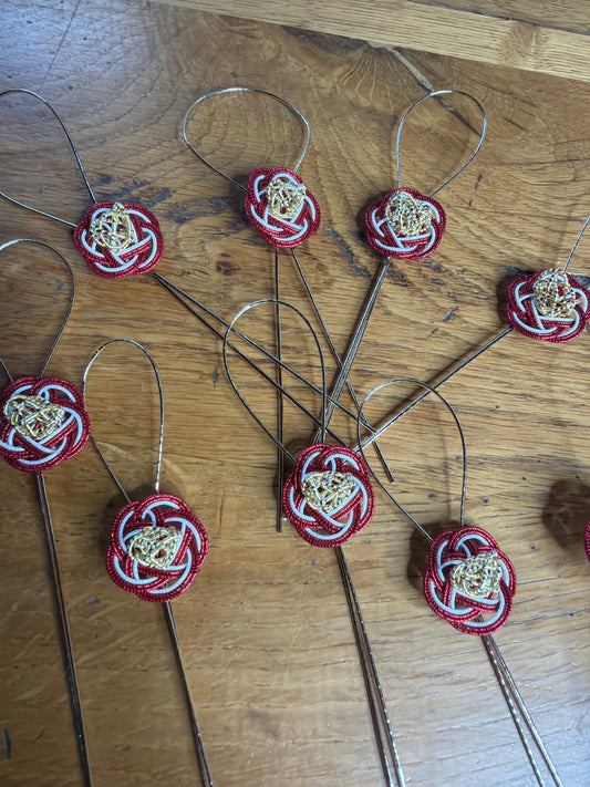 Mizuhiki fleurs de prunier rouge