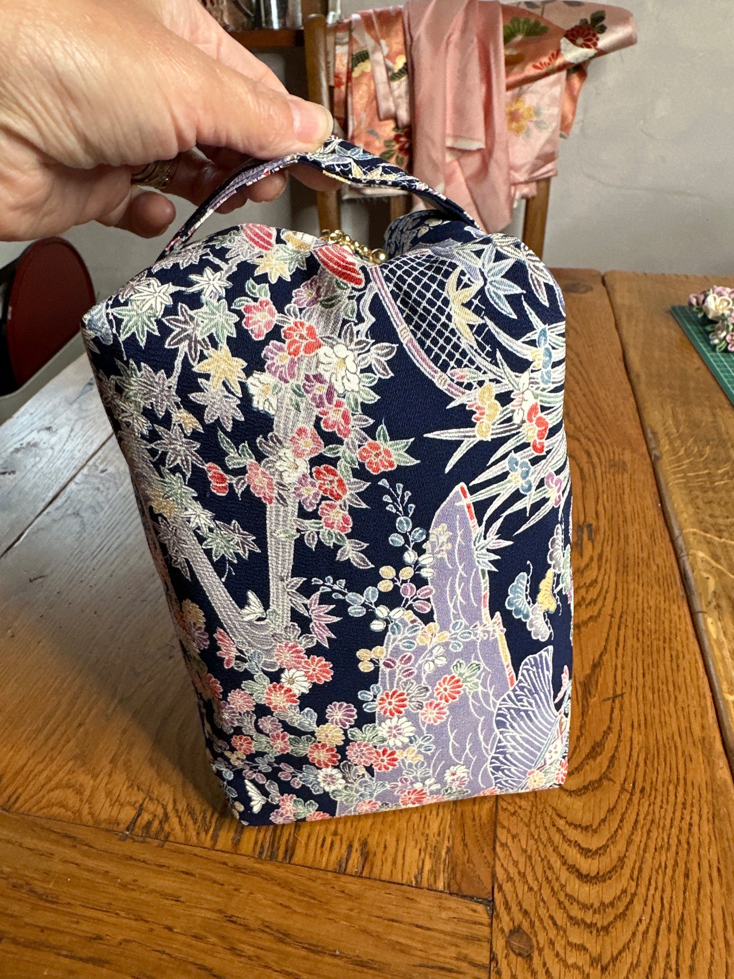 Trousse de toilette kimono en soie