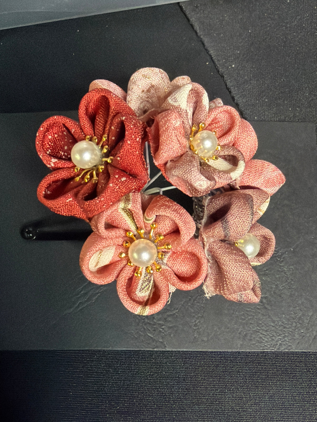 Kanzashi Barette kimono japonais en soie Tsumamisaiku