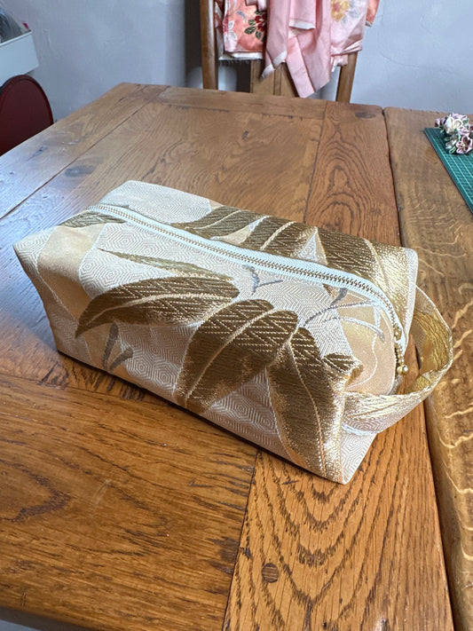 Trousse de toilette Obi en soie japonais
