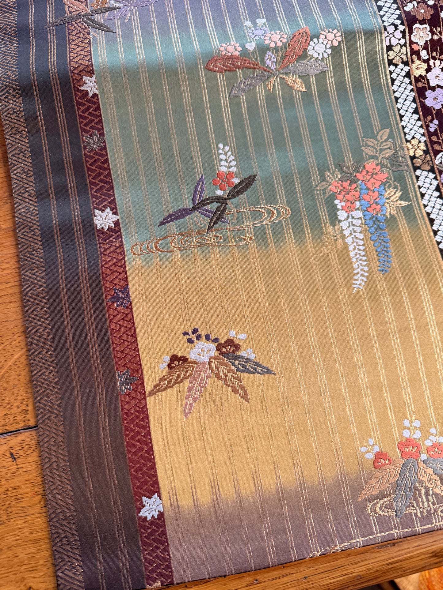 Chemin de table Obi japonais en soie Neuf