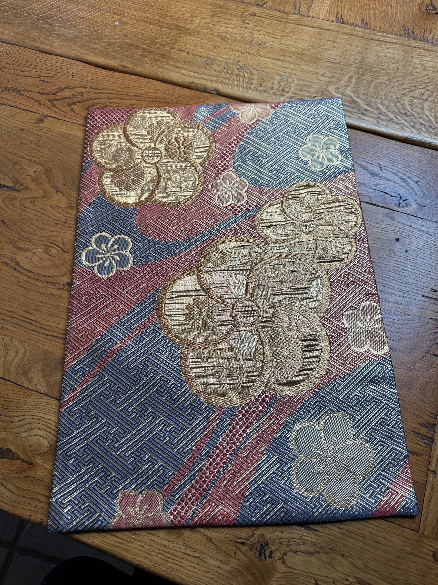 Centre de table Obi japonais en soie