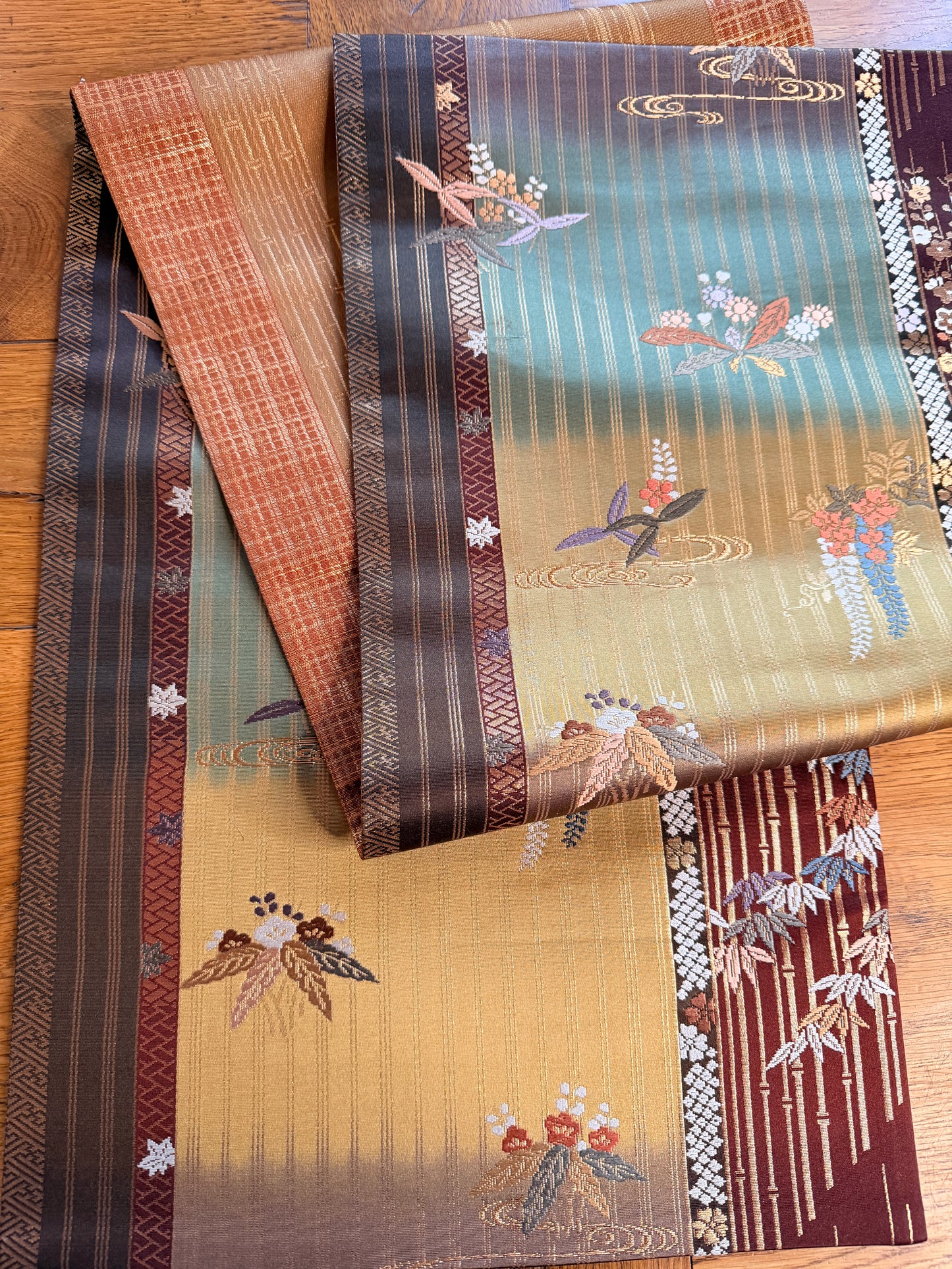 Chemin de table Obi japonais en soie Neuf