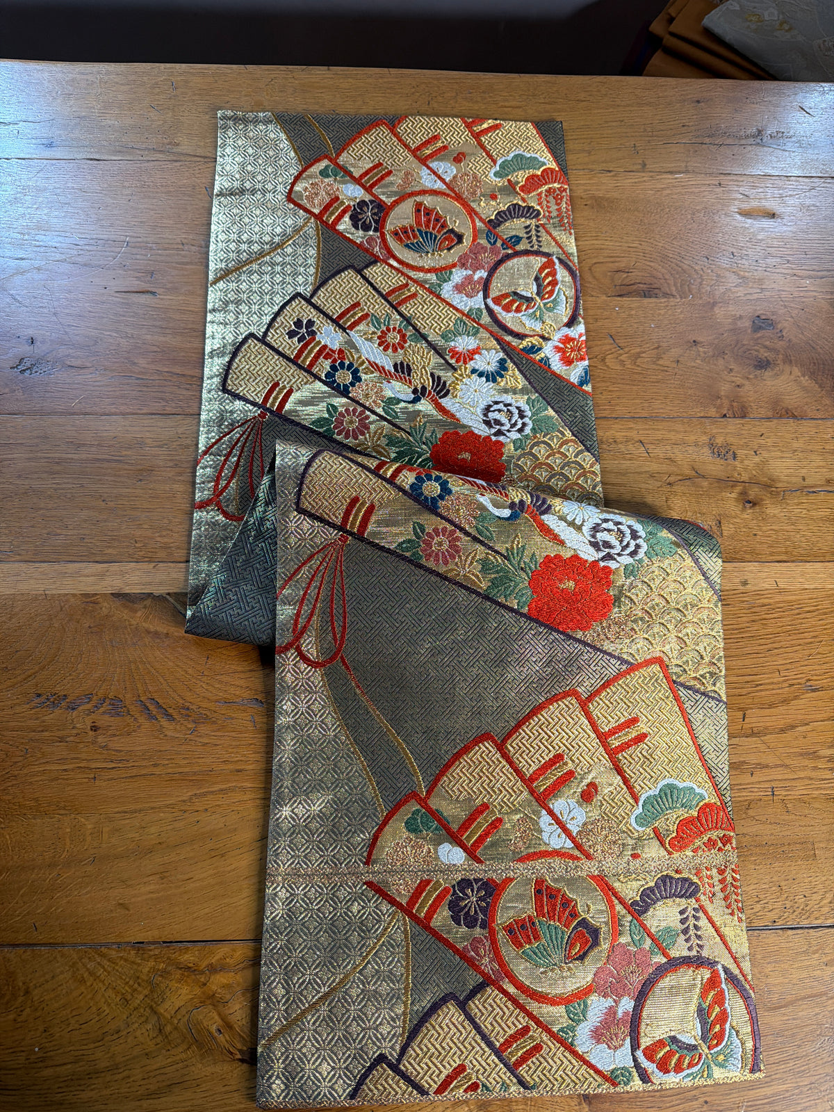 Chemin de table Obi japonais en soie