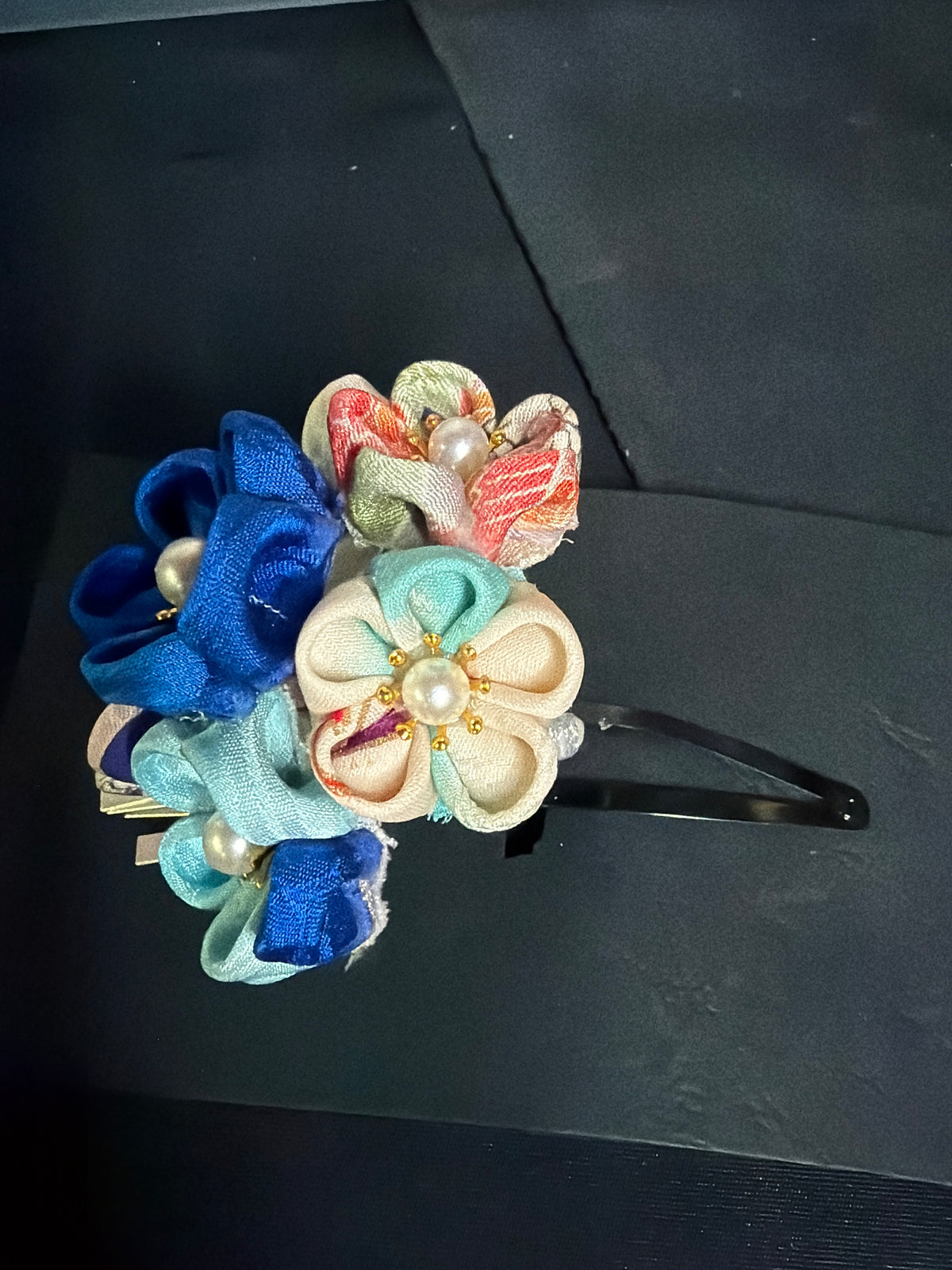 Kanzashi Barette Tsumamisaiku japonaise kimono en soie