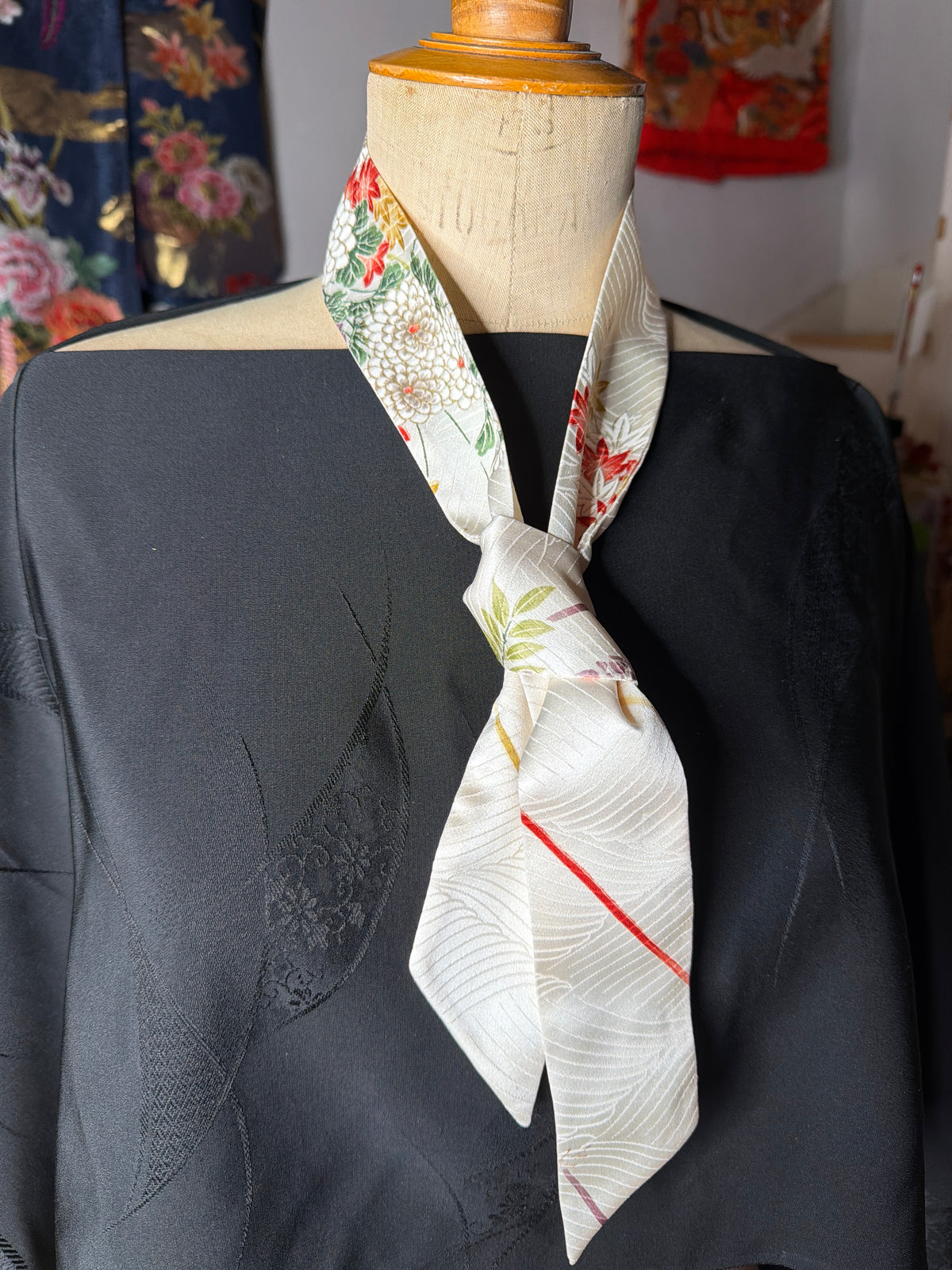 Foulard ruban kimono japonais bingatazome Okinawa en soie