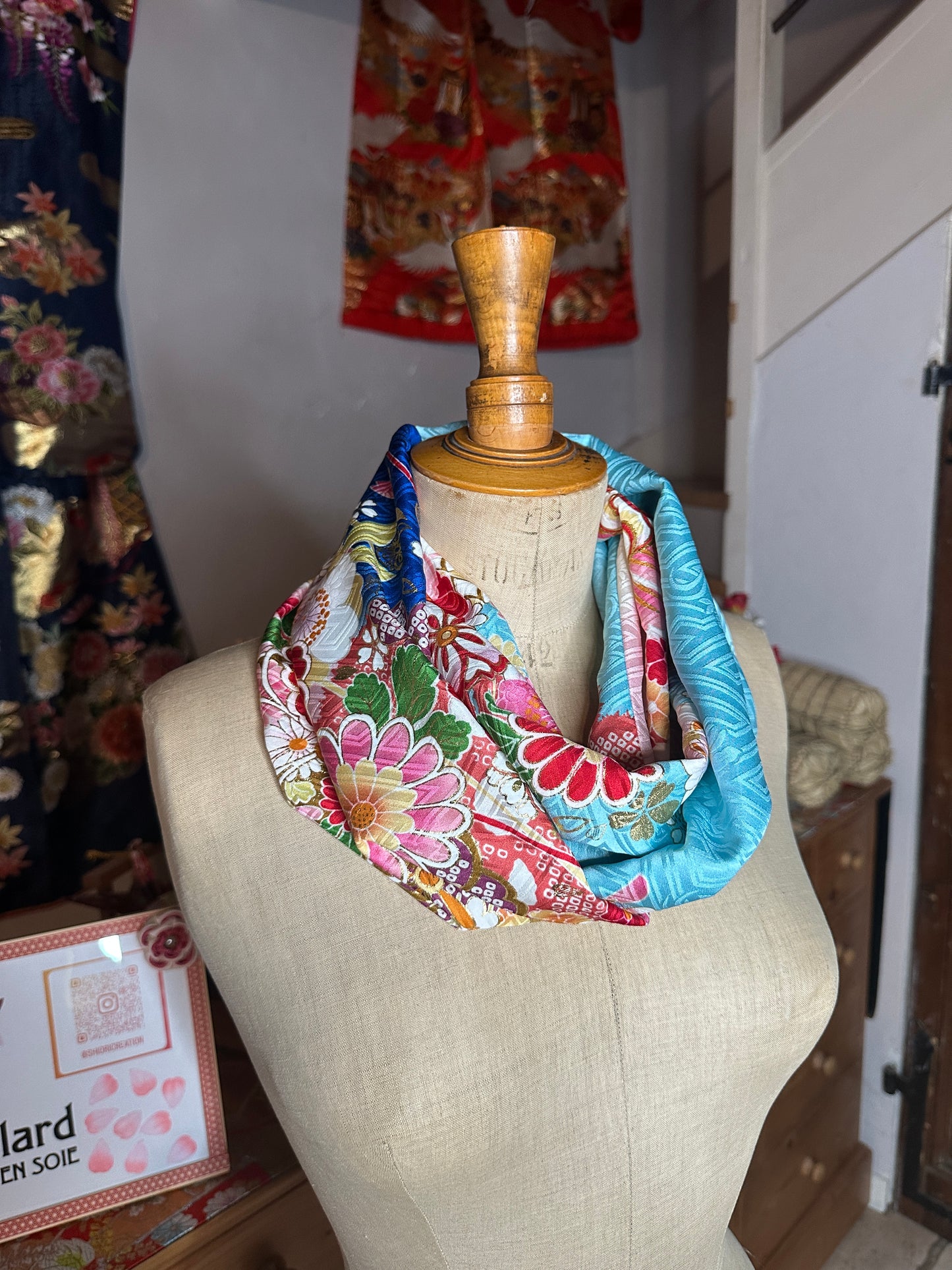 Tour de cou foulard furisode kimono japonais en soie