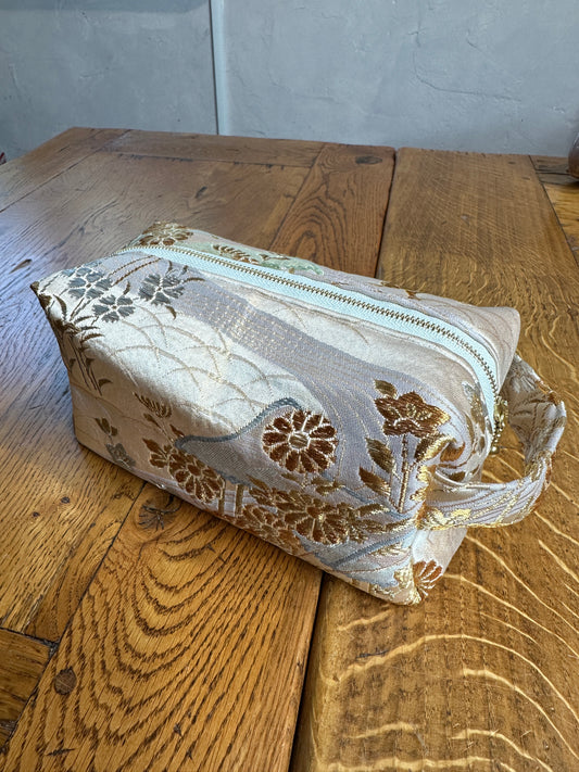 Trousse de toilette Obi en soie