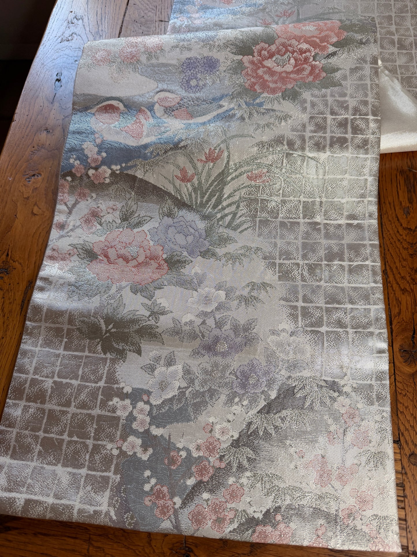 Chemin de table Obi japonais en saganishiki platine