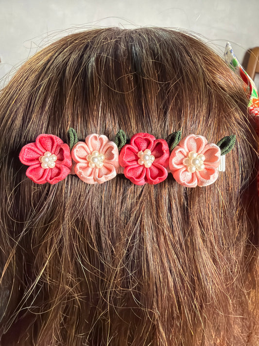 Pince à cheveux kimono japonais en soie Tsumamisaiku