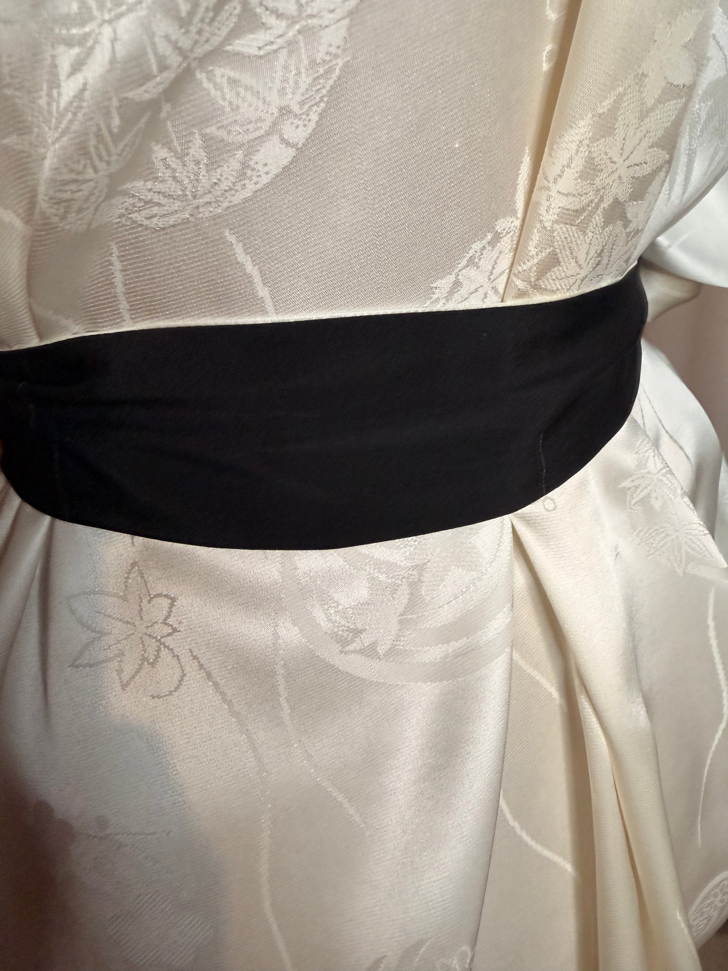 Robe de nuit avec la ceinture en jyuban kimono japonais en soie Neuf