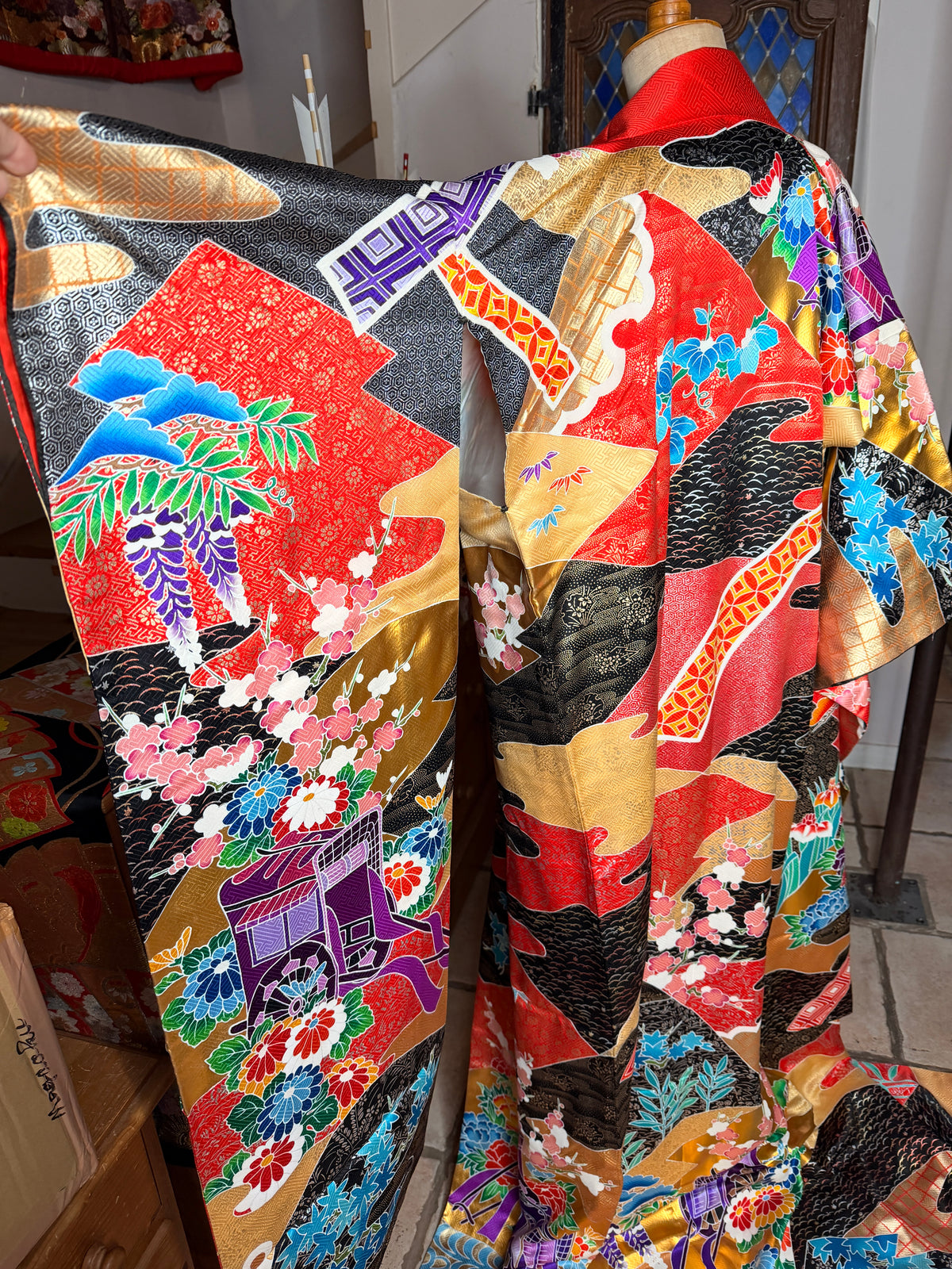Kimono de mariage Hikifurisode japonais