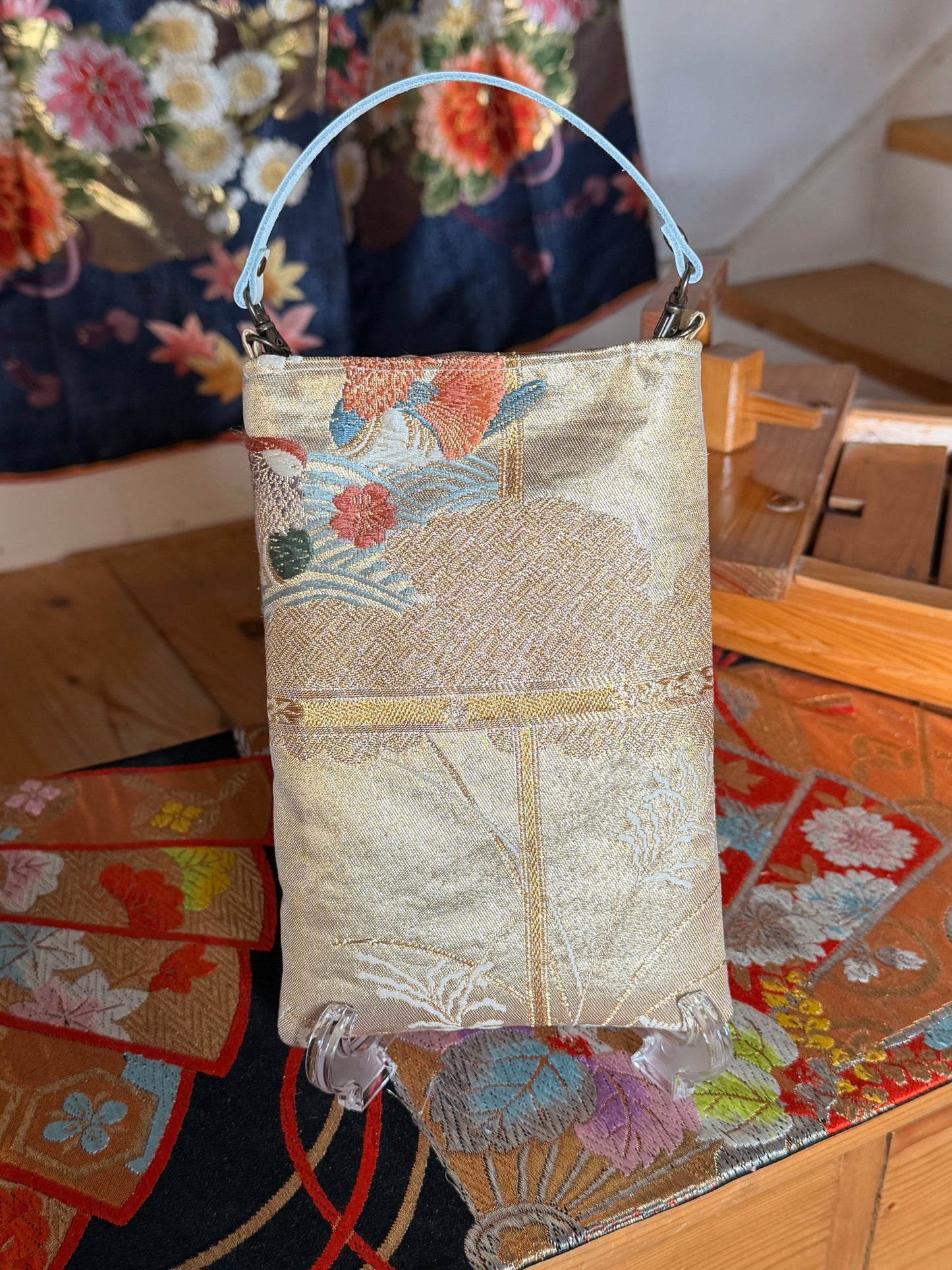 Étui portable Obi en soie mini pochette