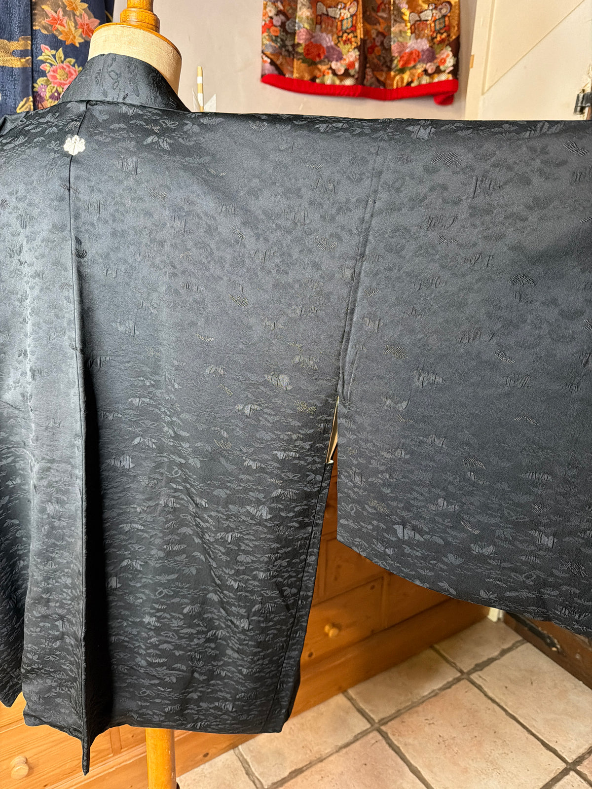 Haori veste de kimono japonais en soie avec Haori himo inclus état Neuf