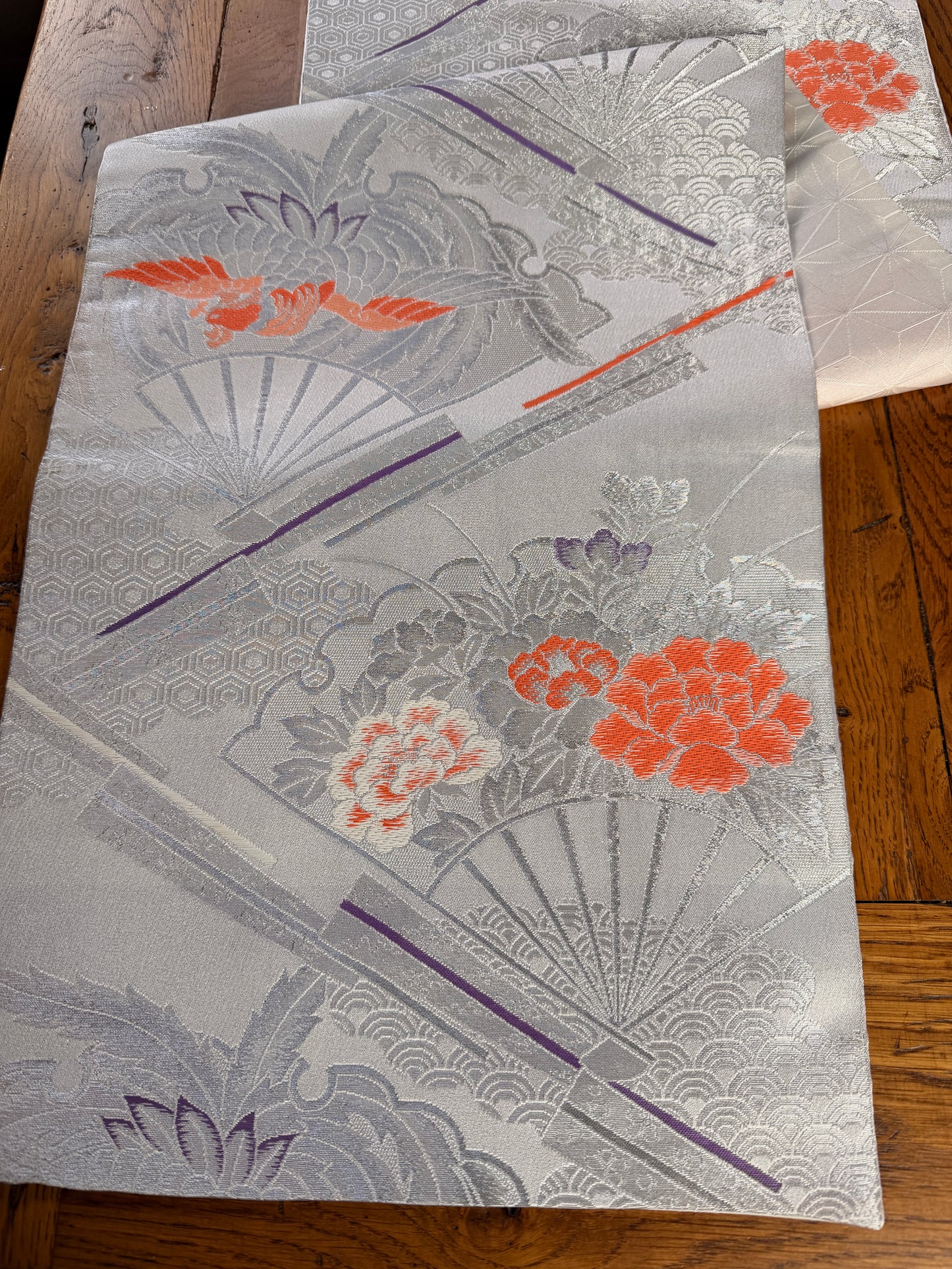 Chemin de table Obi japonais