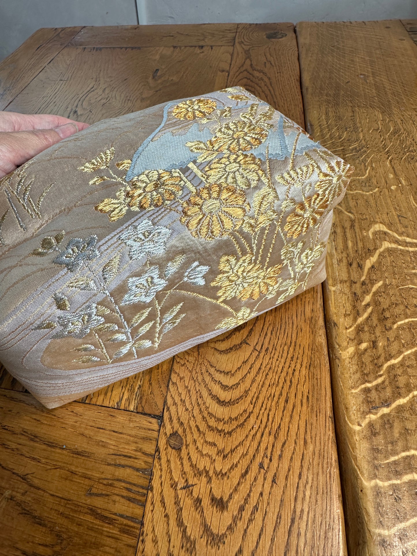 Trousse de toilette Obi en soie