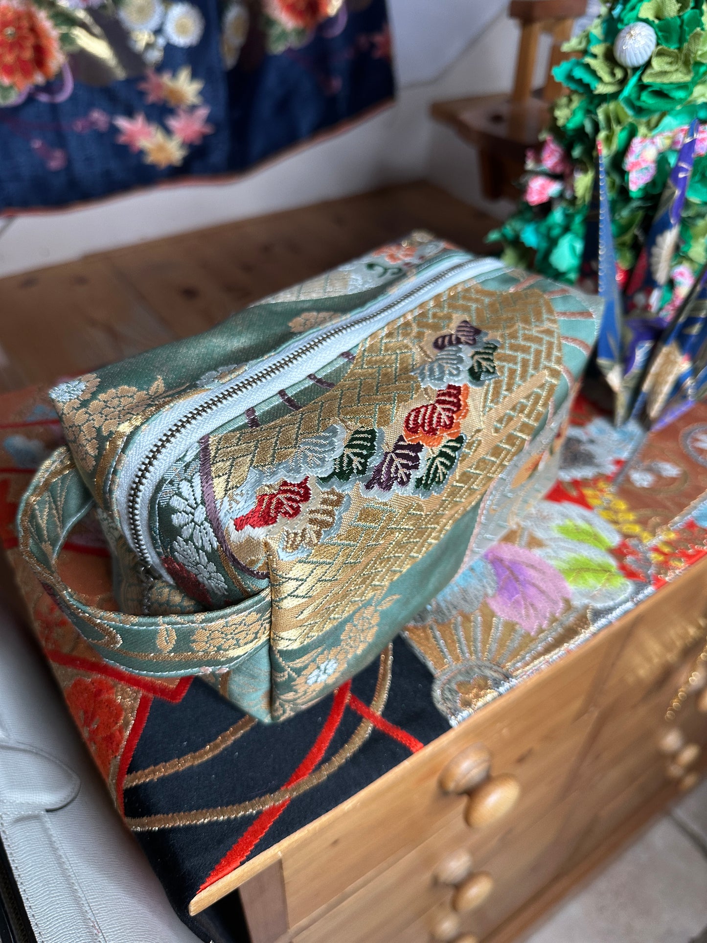 Trousse de toilette pochette Obi kimono japonais en soie Neuf