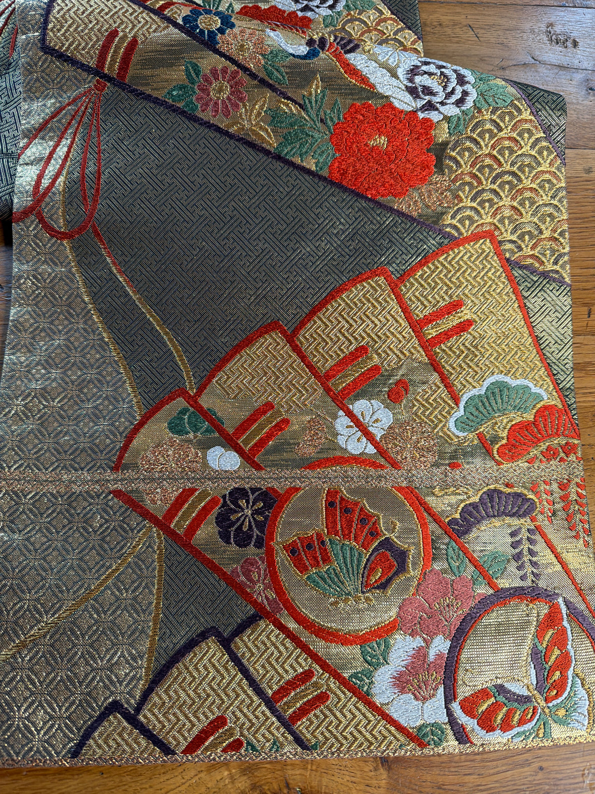 Chemin de table Obi japonais en soie