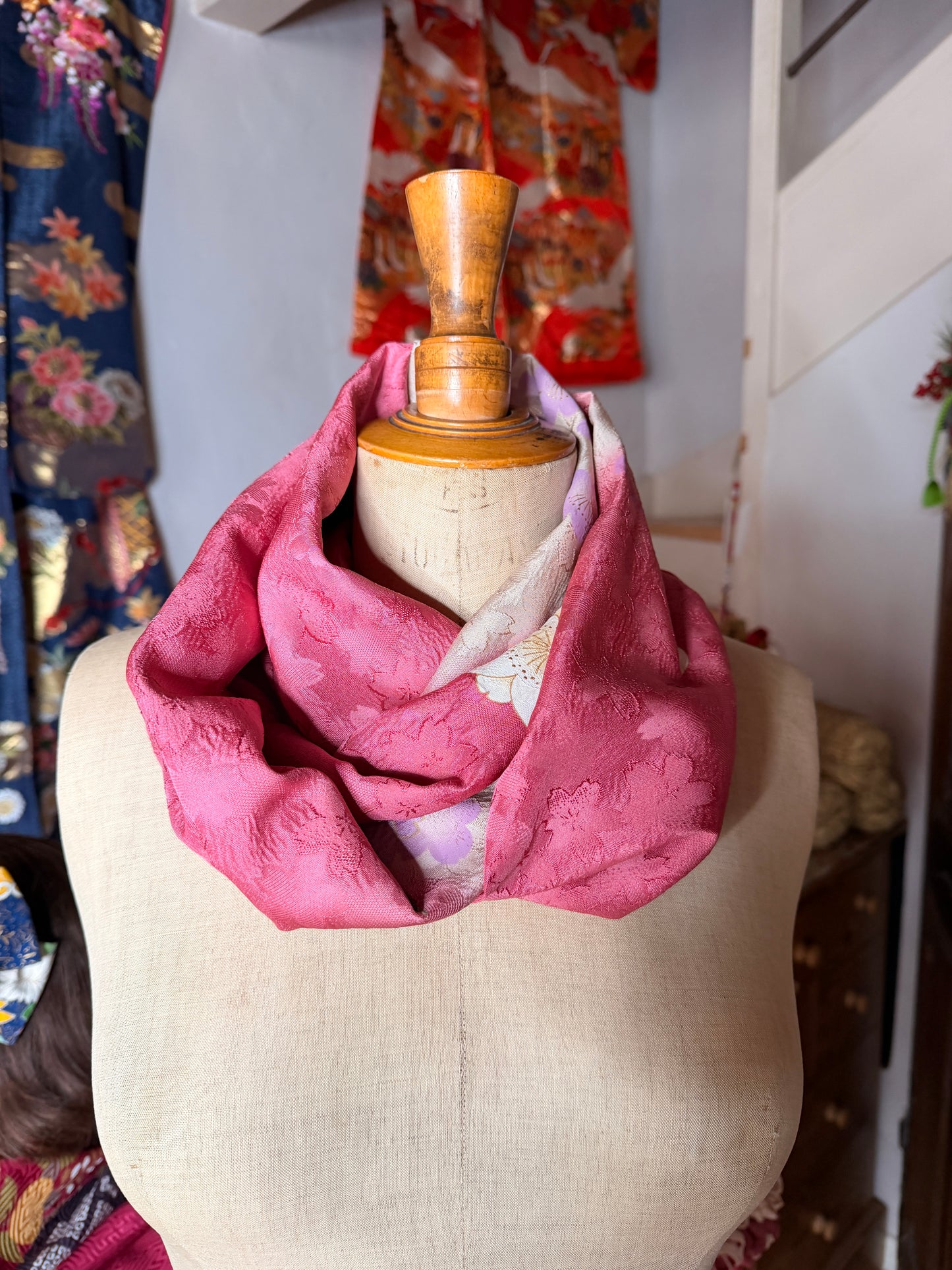 Tour de cou foulard kimono japonais Furisode en soie Neuf