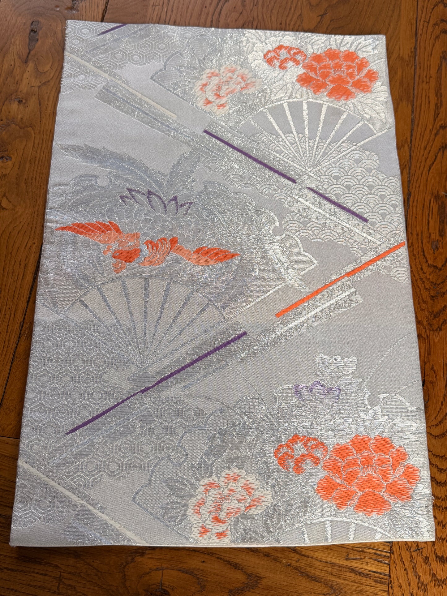 Chemin de table Obi japonais