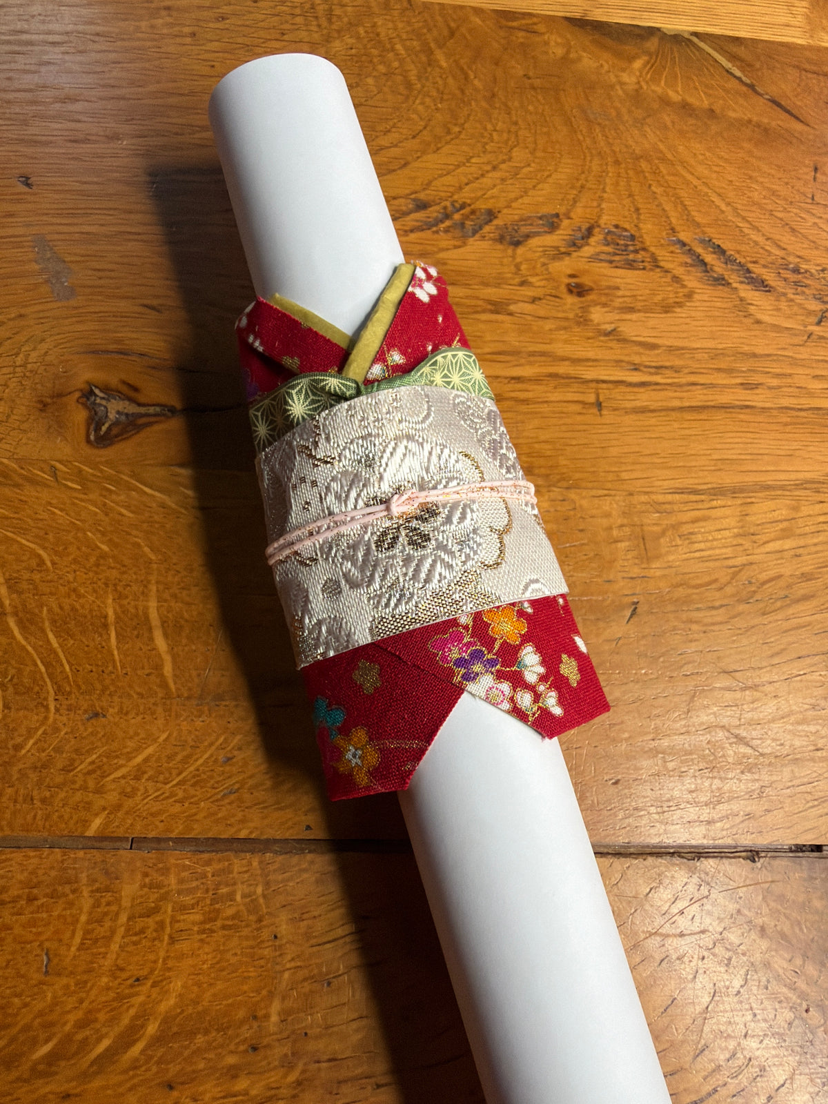 Décoration mini Kimono japonais 13,5cmx6cm